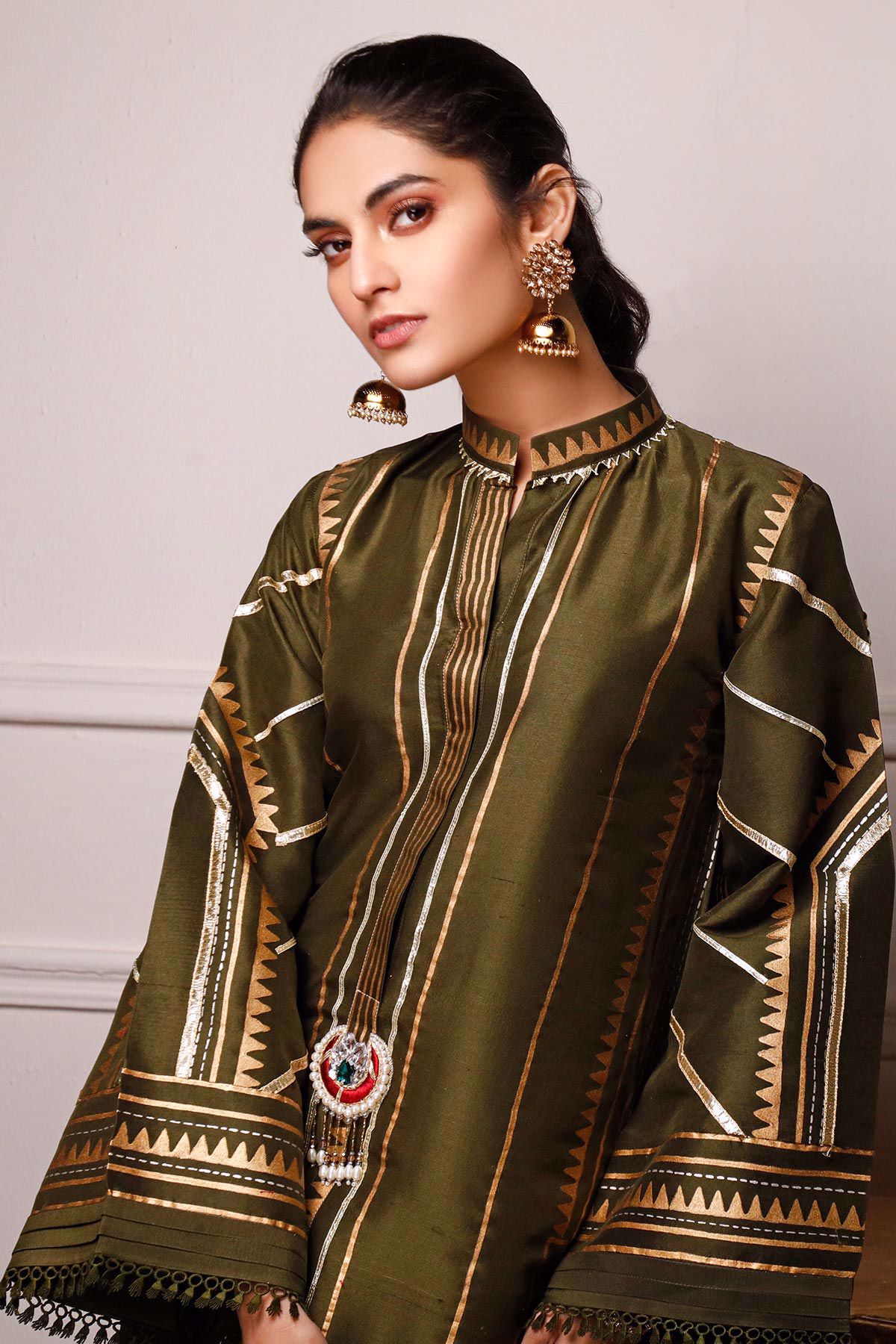 Olive Green Block Printed Raw Silk Salwar Kameez (2-Piece) - Image 4