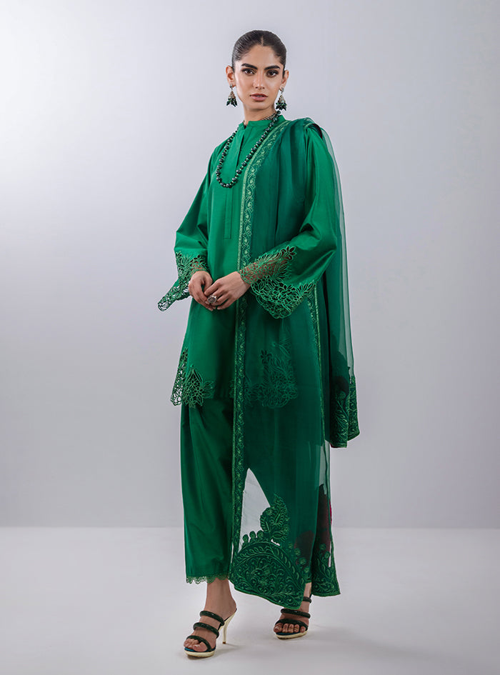 Pakistani Emerald Green Cutwork Raw Silk Kurta Set (3-Piece) - Image 2