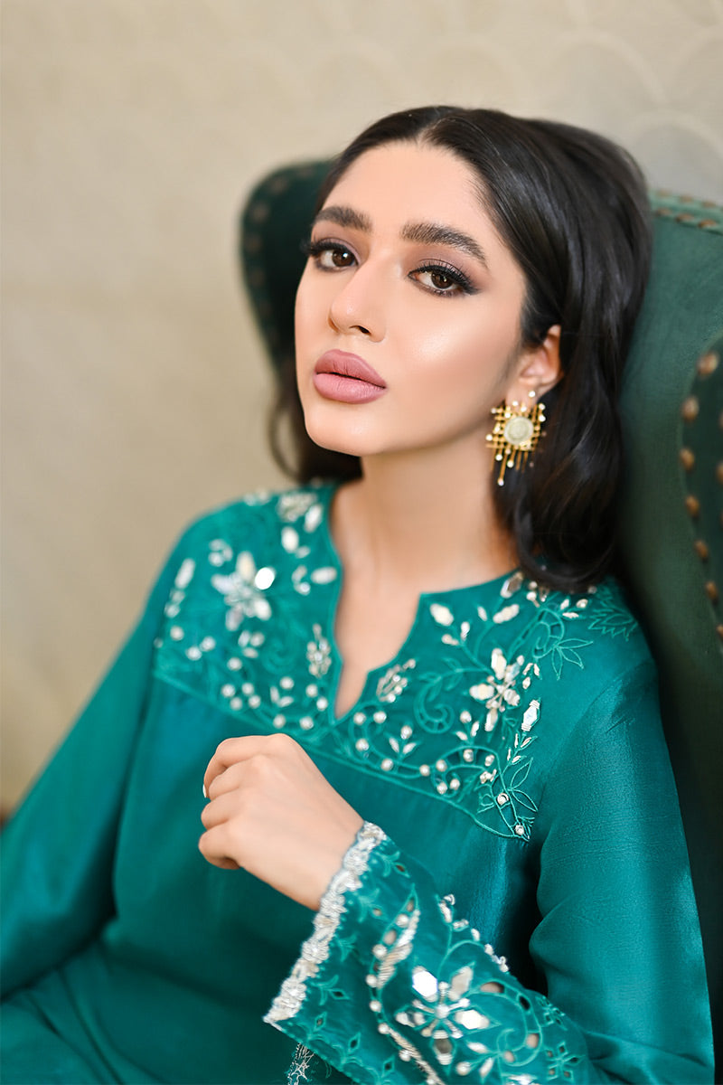 Emerald Green Embroidered Raw Silk Salwar Kameez (3-Piece) - Image 4