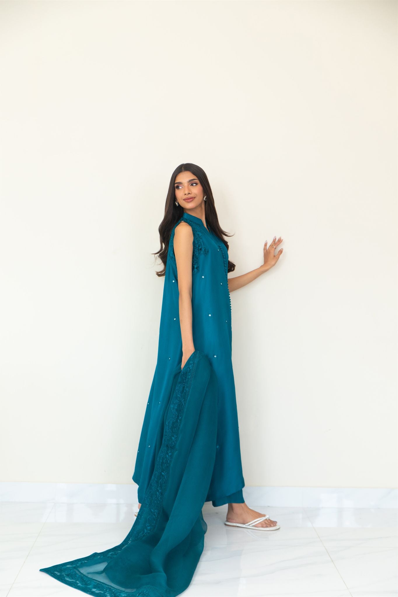 Pakistani Emerald Embroidered Raw Silk Salwar Kameez (3-Piece) - Image 2