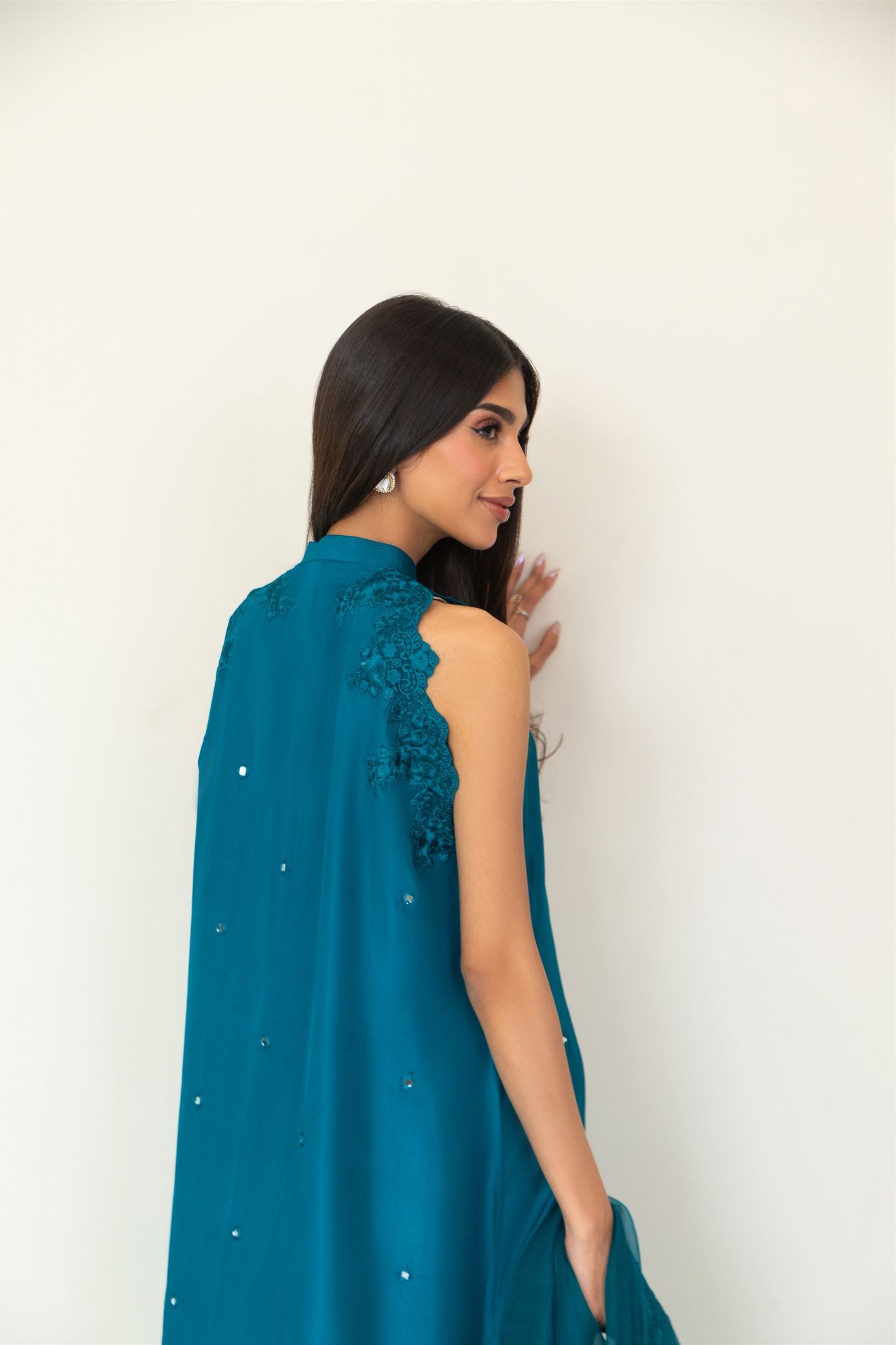 Pakistani Emerald Embroidered Raw Silk Salwar Kameez (3-Piece) - Image 4