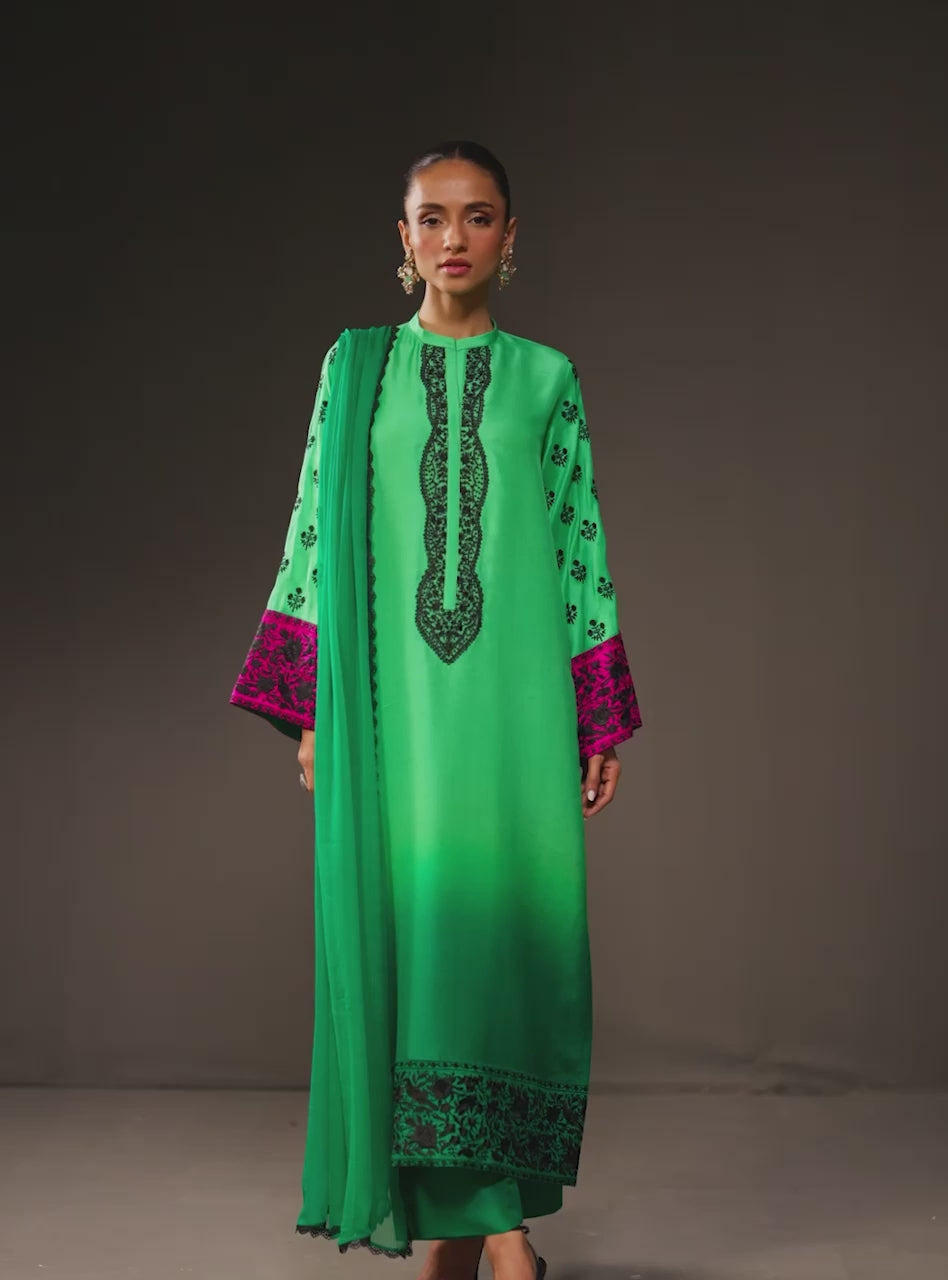 Pakistani Emerald Embroidered Raw Silk Salwar Kameez (3-Piece) - Image 7
