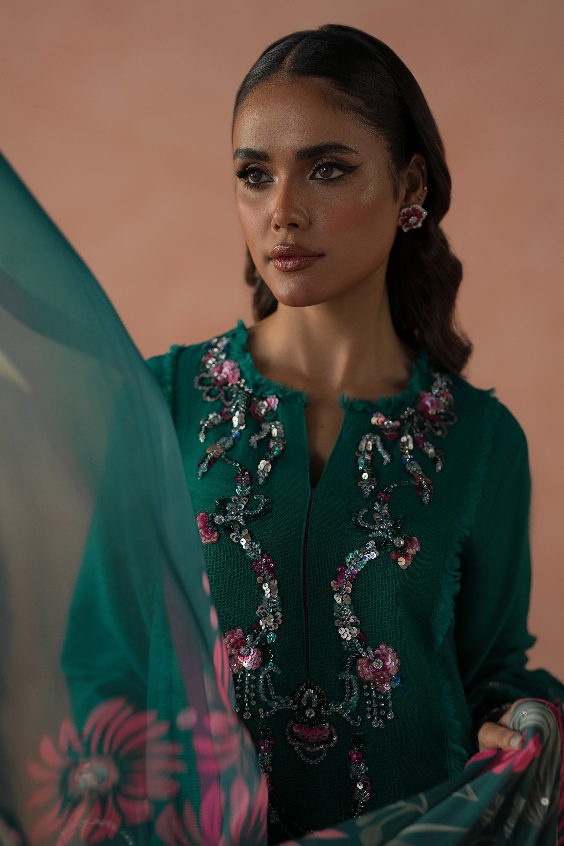Pakistani Emerald Green Embellished Silk Salwar Kameez (3-Piece) - Image 2