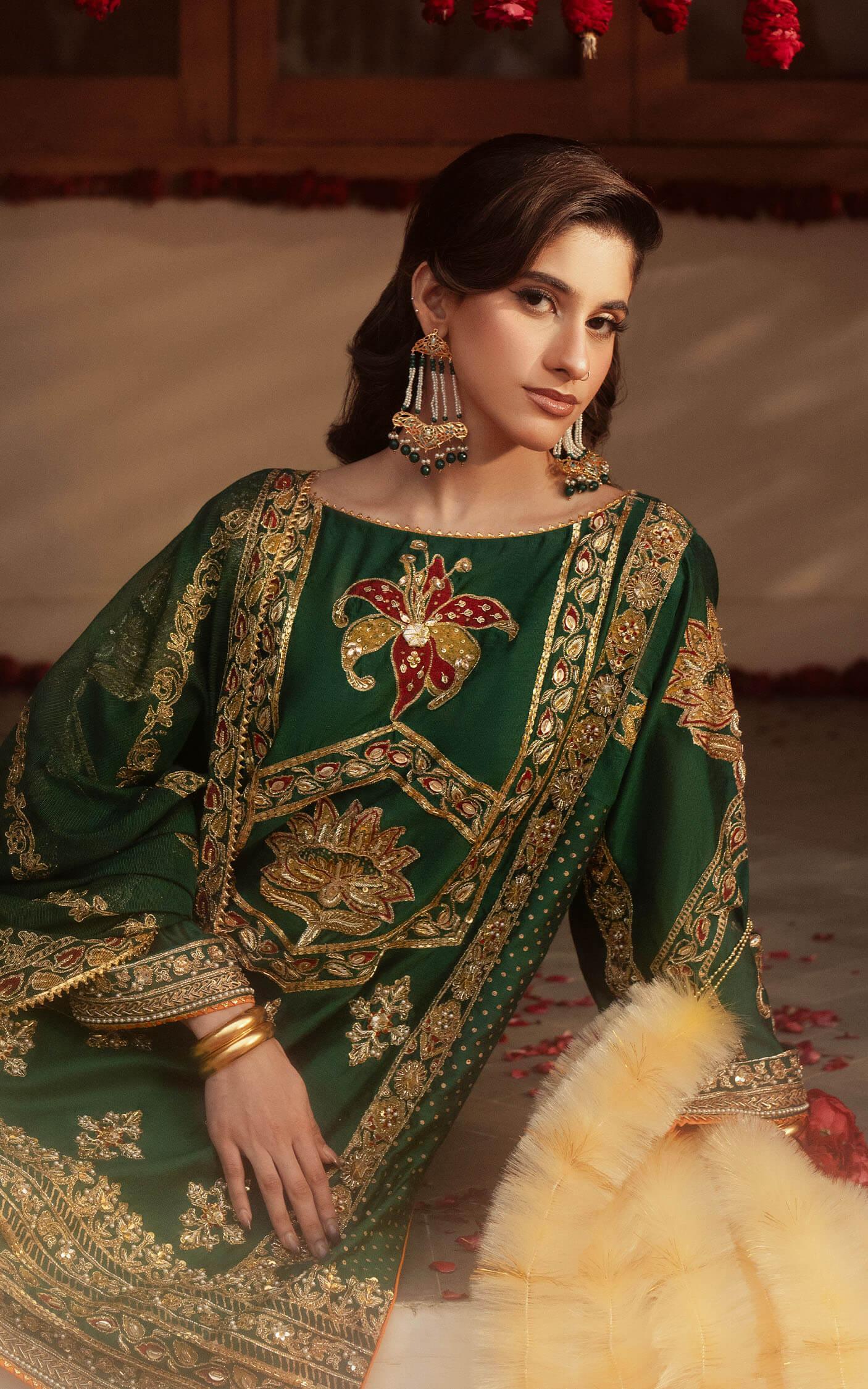 Emerald Green Embroidered Raw Silk Kurta Set (3-Piece) - Image 7