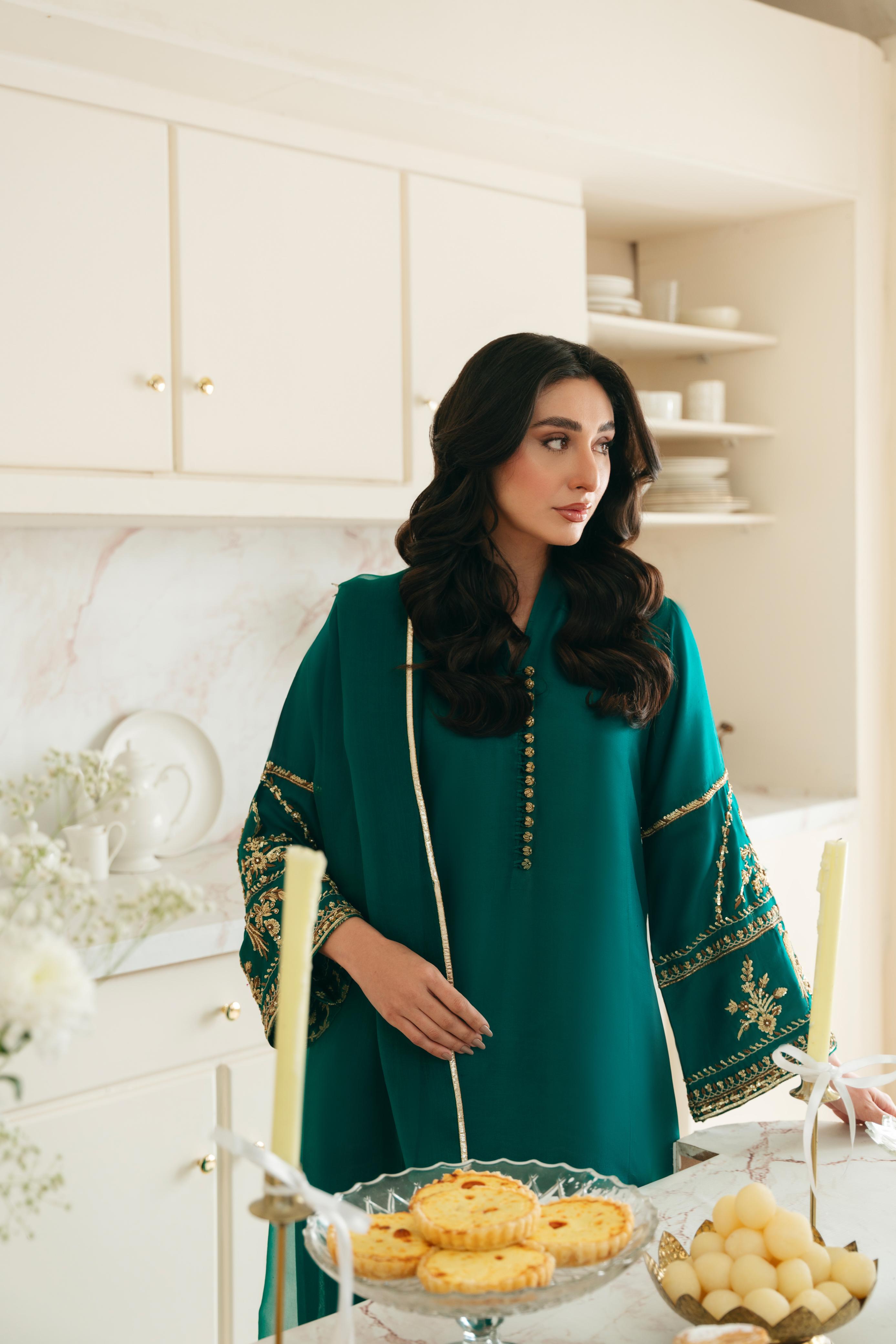 Emerald Green Hand Ada Work Silk Salwar Kameez (3-Piece) - Image 2