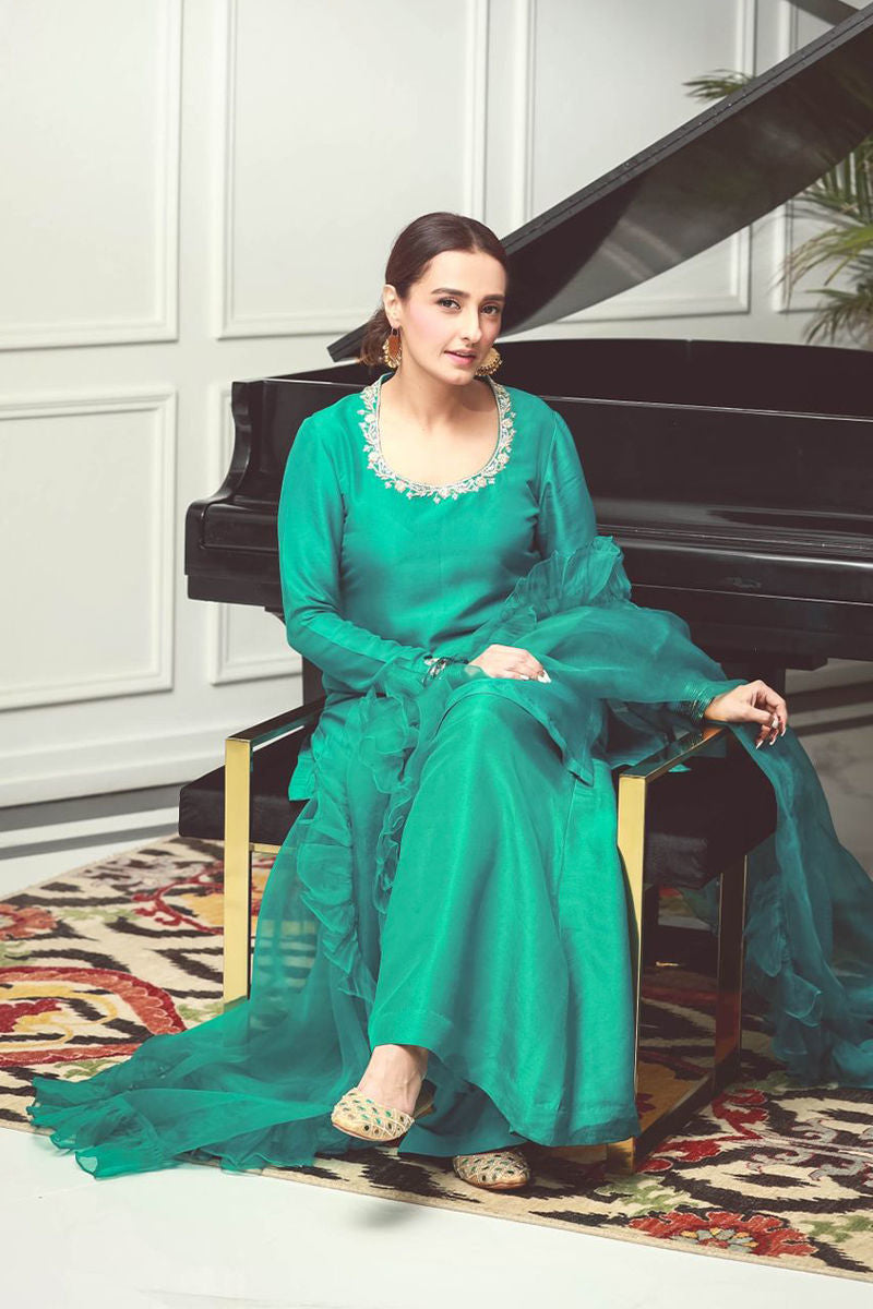 Pakistani Jade Green Hand-Embellished Silk Kurta Set (3-Piece) - Image 2