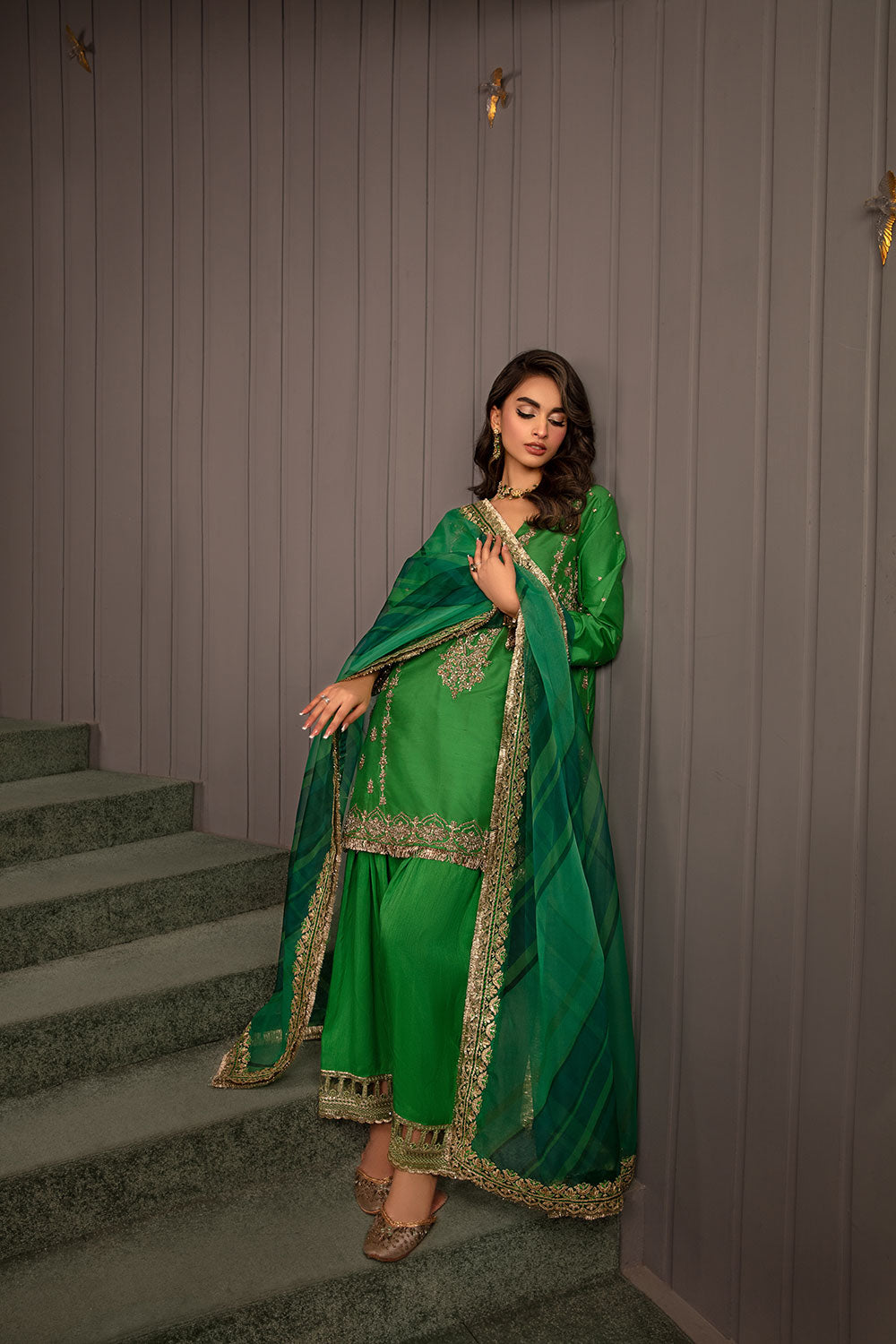 Pakistani Emerald Hand-Embroidered Korean Raw Silk Salwar Kameez (3-Piece) - Image 4