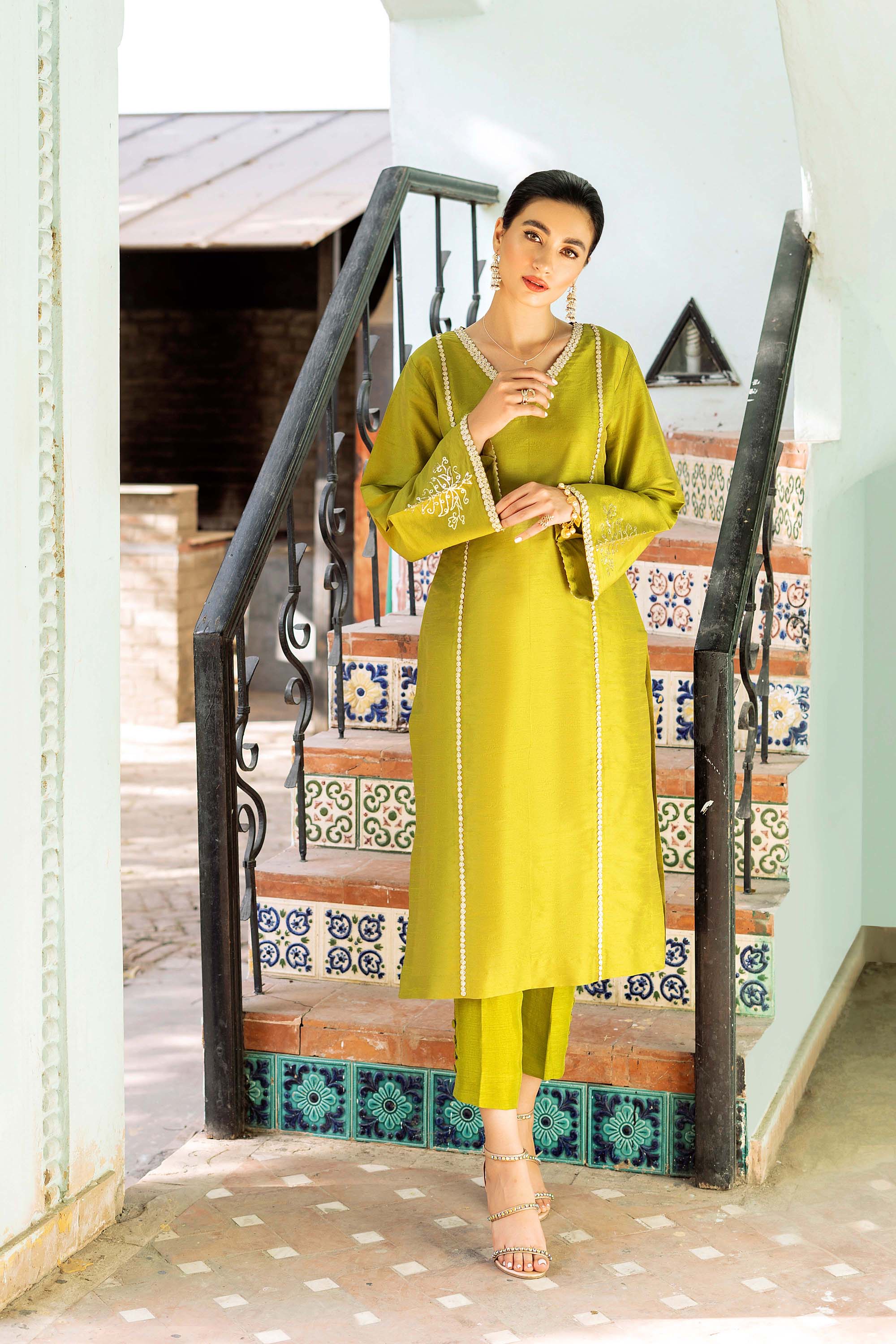 Pakistani Green Naqshi & Swarovski Raw Silk Kurta Set (3-Piece) - Image 7