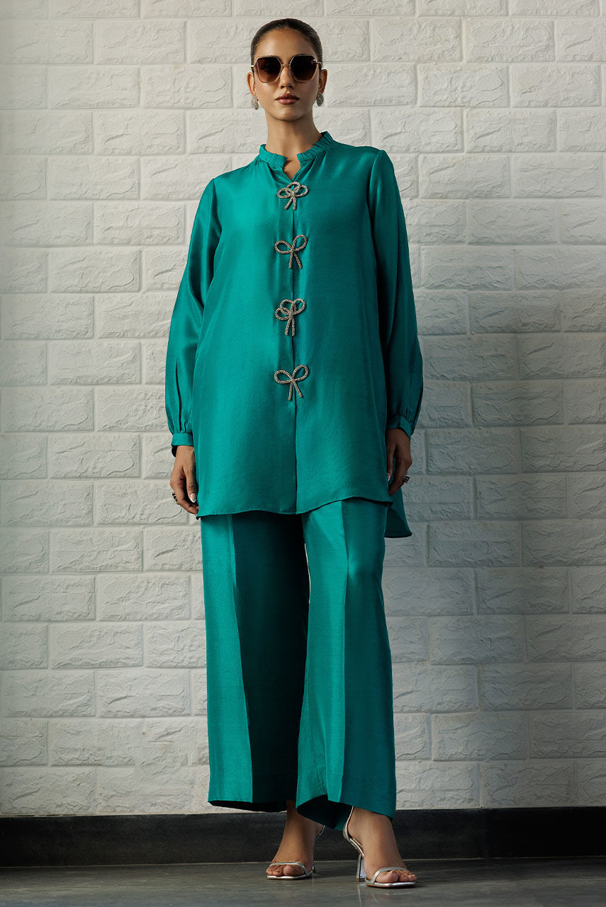 Pakistani Emerald Green Raw Silk Kurta Set (2-Piece) - Image 1