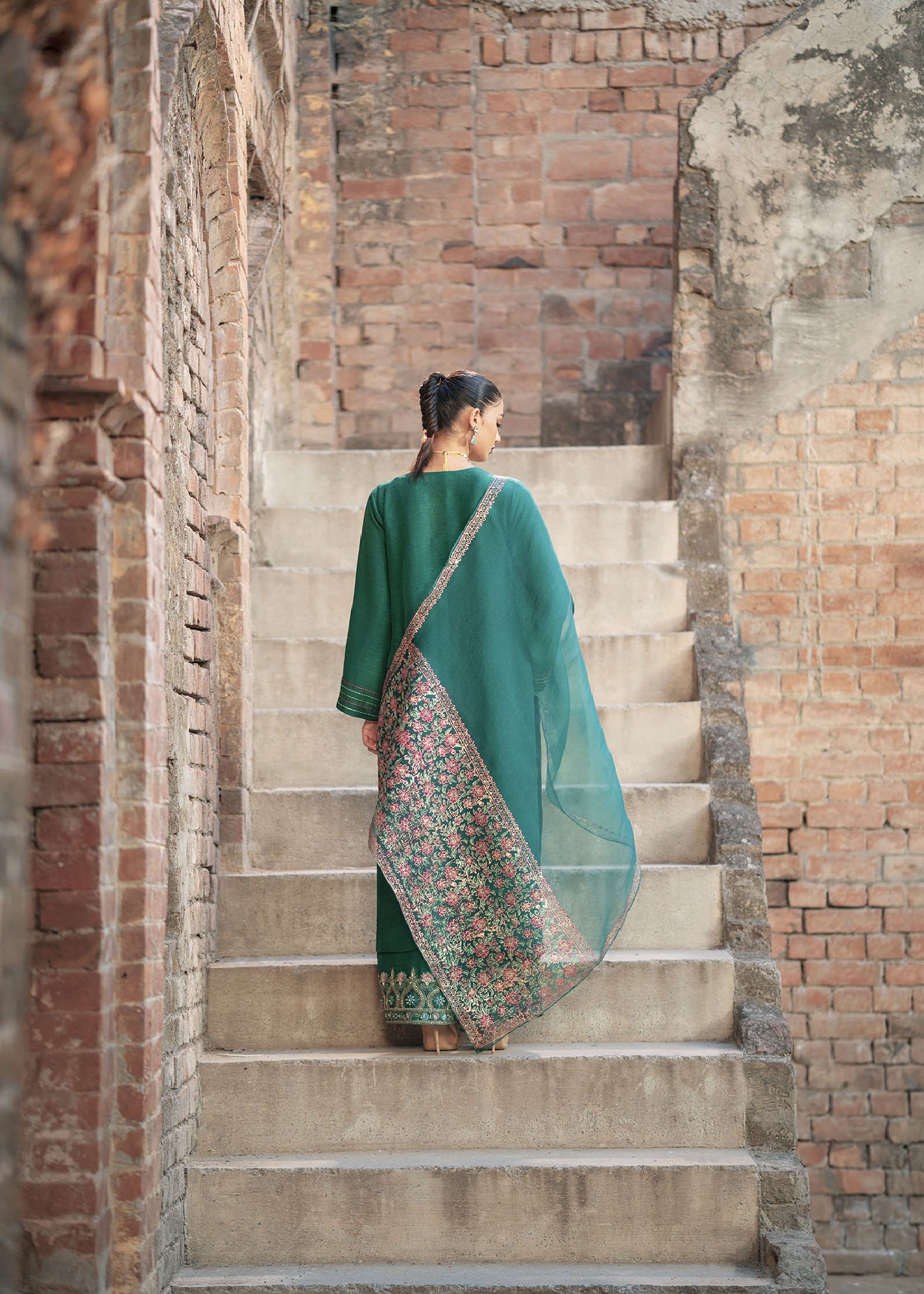 Bottle Green Embroidered Raw Silk Kurta Set (3-Piece) - Image 3