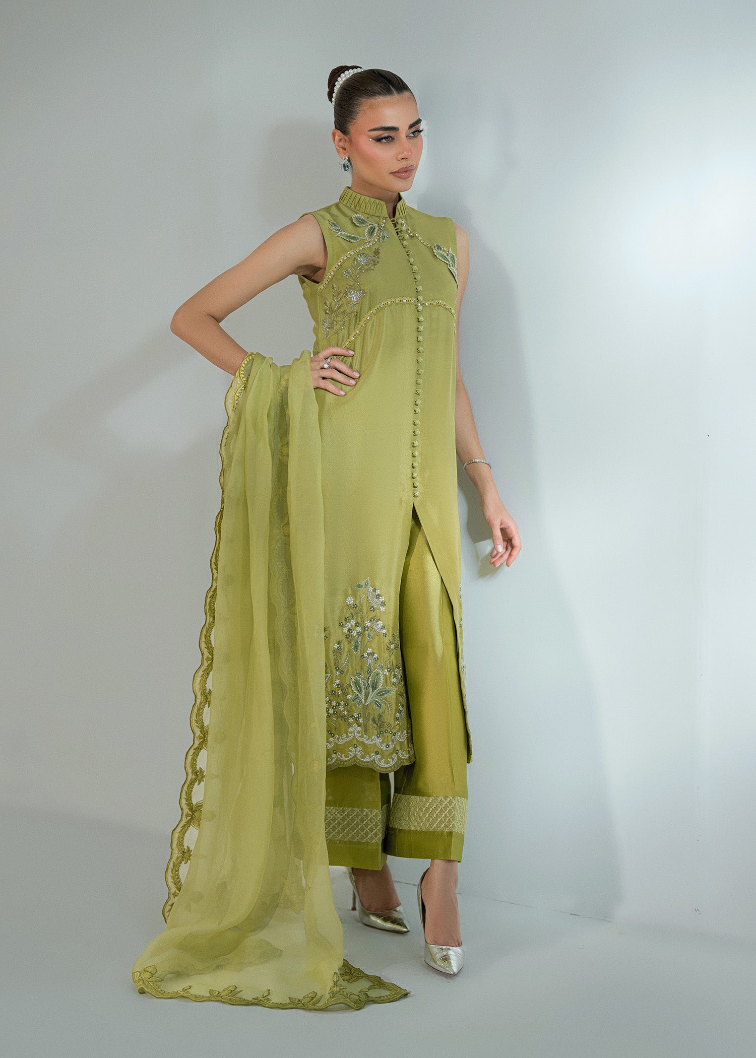 Dhaani Green Embroidered Pure Silk Salwar Kameez (3-Piece) - Image 13
