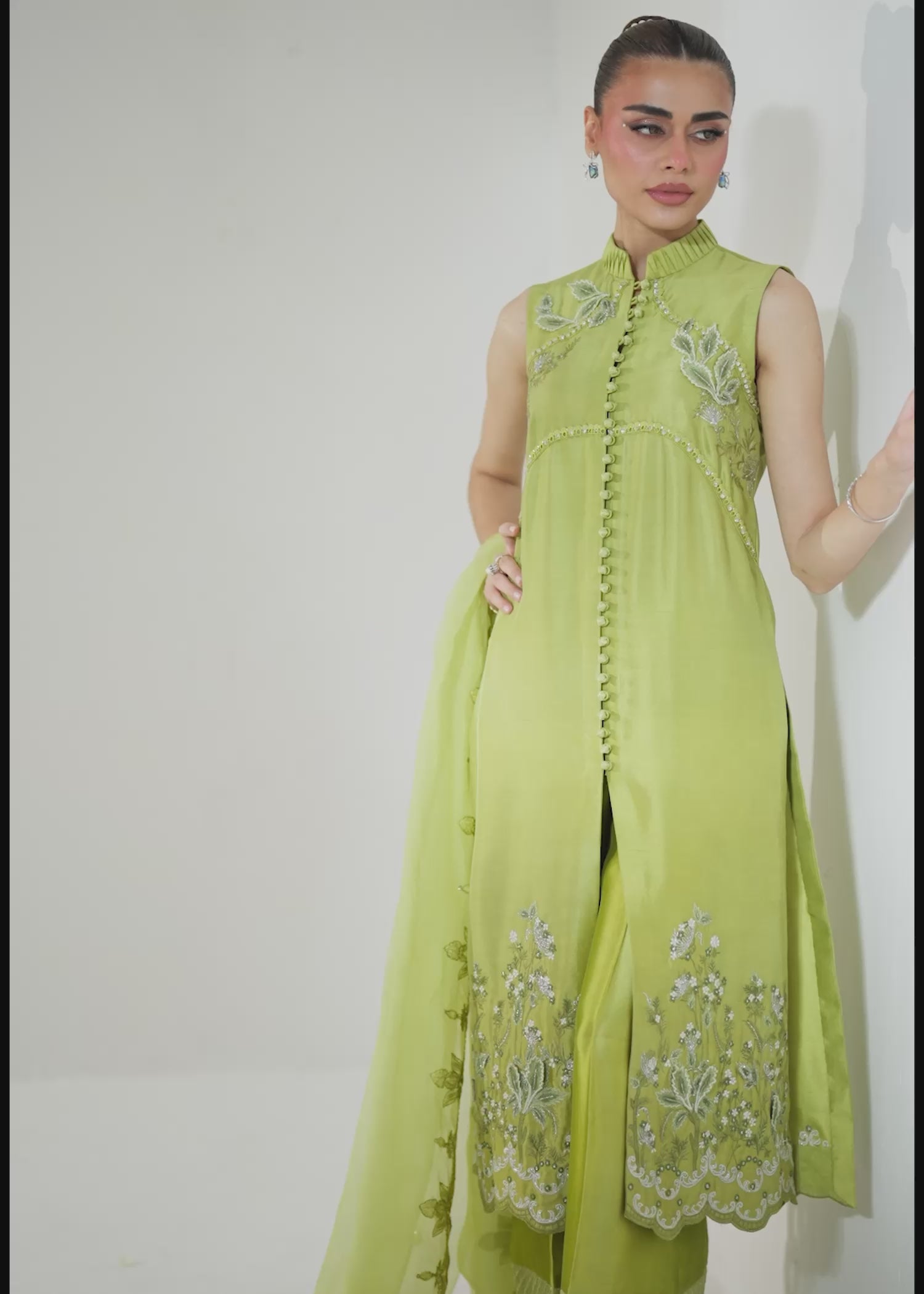 Dhaani Green Embroidered Pure Silk Salwar Kameez (3-Piece) - Image 14