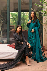 Pakistani Emerald Green Velvet Appliqué Raw Silk Salwar Kameez (3-Piece) - Image 7
