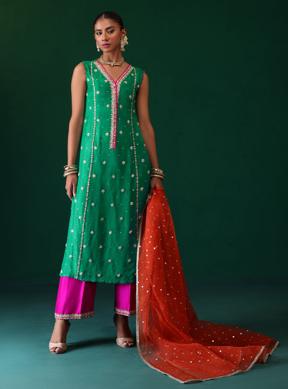 Green Embellished Rawsilk & Organza Kurta Set (3-Piece) - Image 3