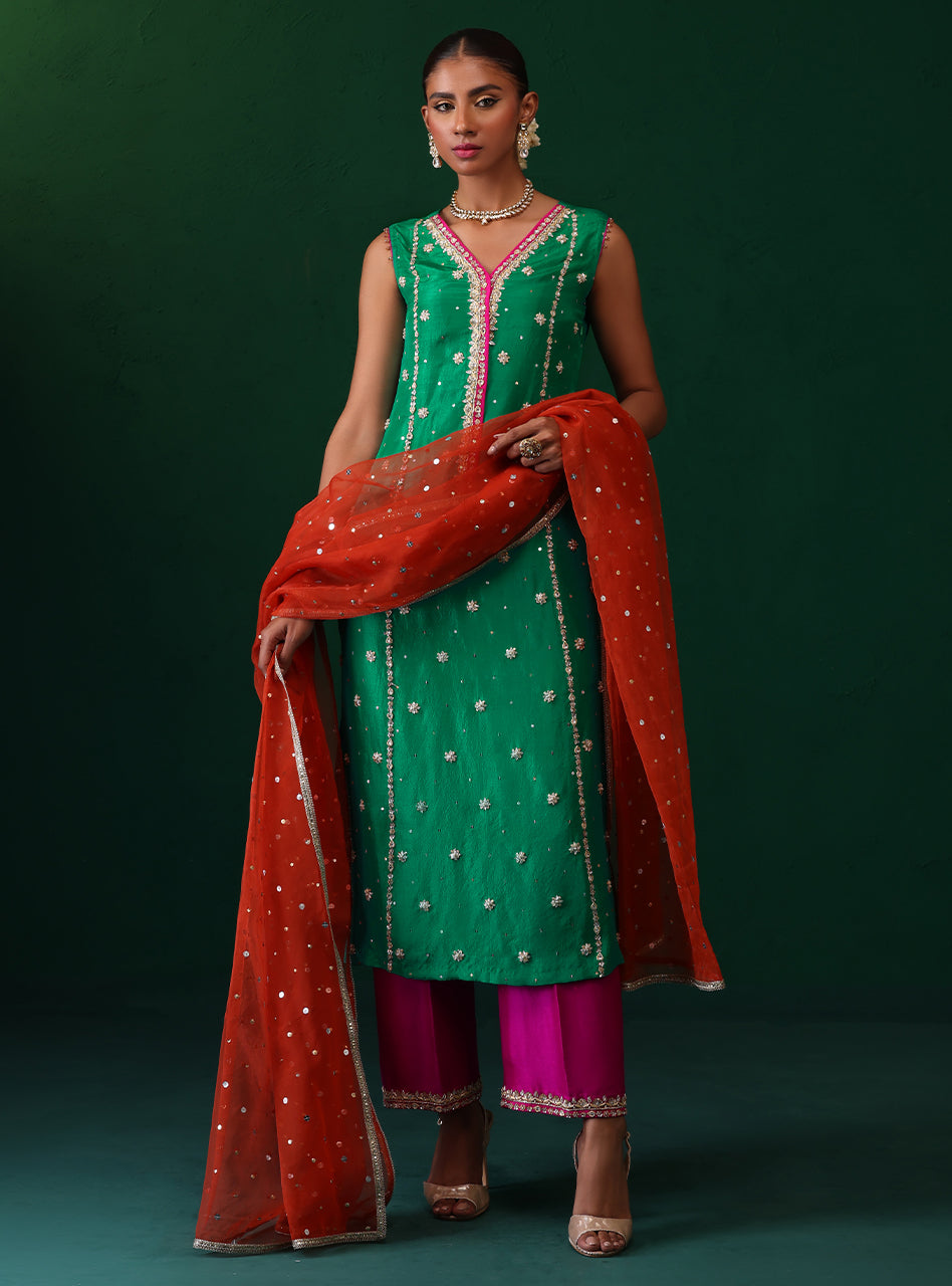 Green Embellished Rawsilk & Organza Kurta Set (3-Piece) - Image 5