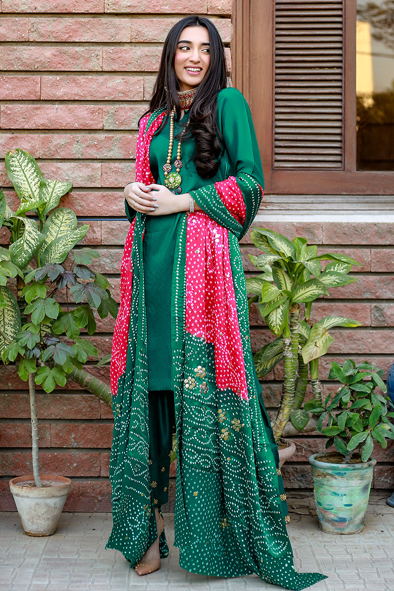 Pakistani Emerald Green Mukesh Silk Salwar Kameez (3-Piece) - Image 5