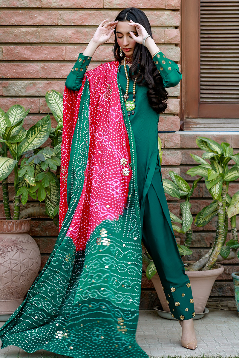 Pakistani Emerald Green Mukesh Silk Salwar Kameez (3-Piece) - Image 6