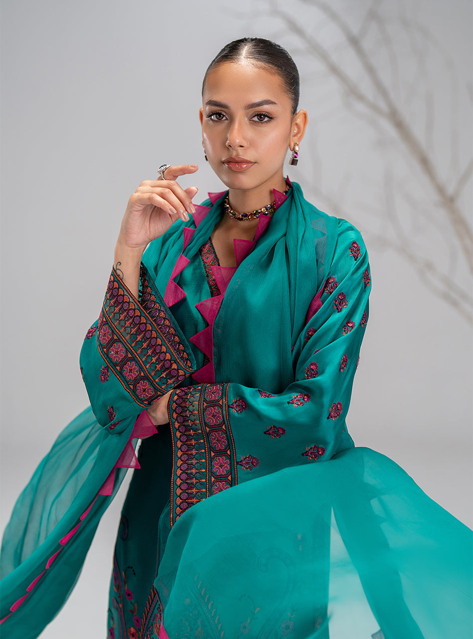 Pakistani Emerald Green Embroidered Silk Salwar Kameez (3-Piece) - Image 8