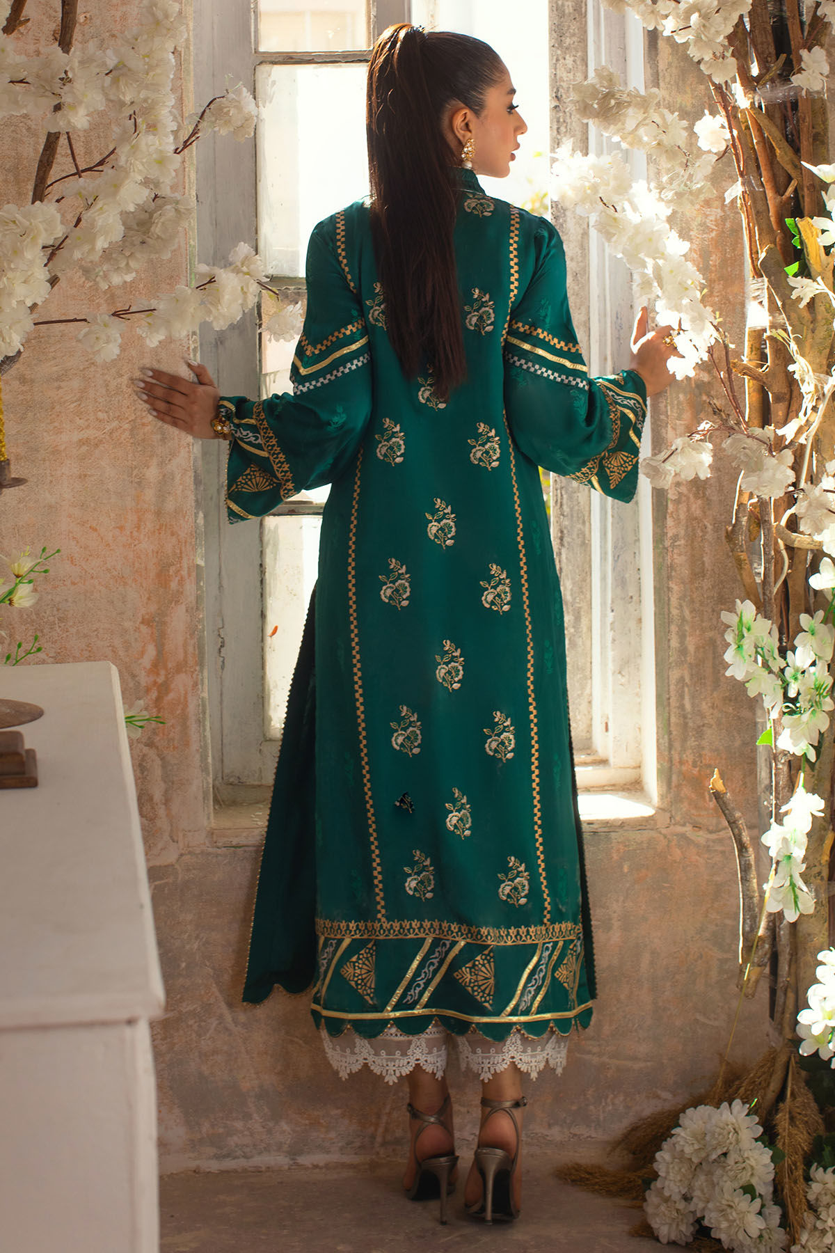 Emerald Zardozi Pure Silk Salwar Kameez (2-Piece) - Image 4