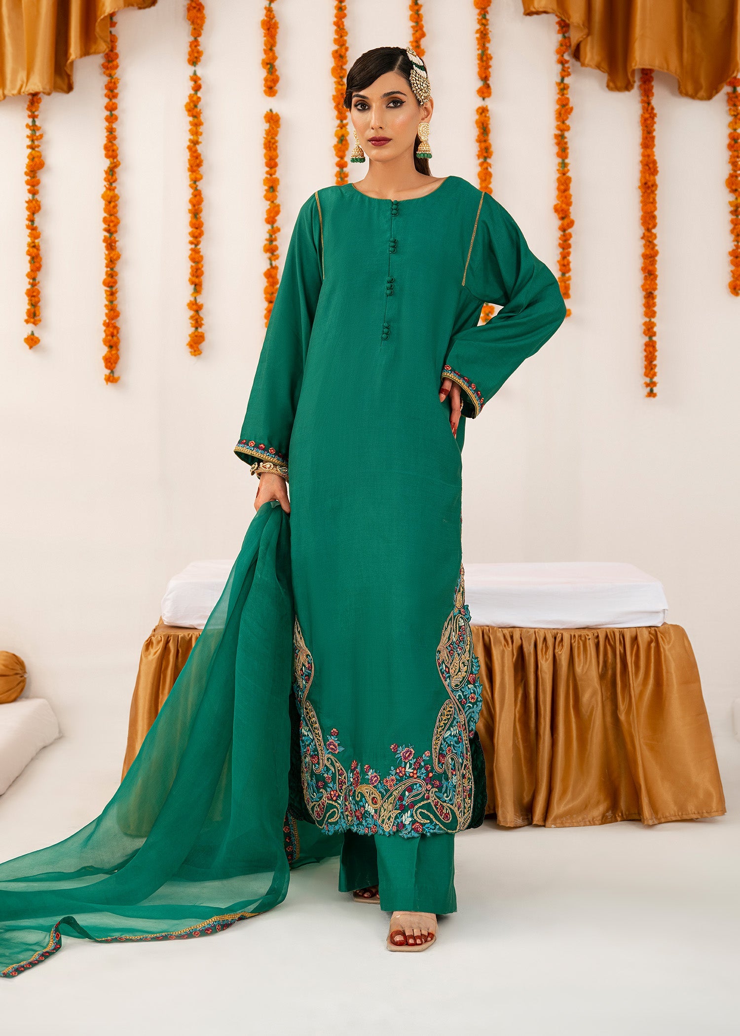 Emerald Green Embroidered Thai Silk Kurta Set (3-Piece) - Image 2