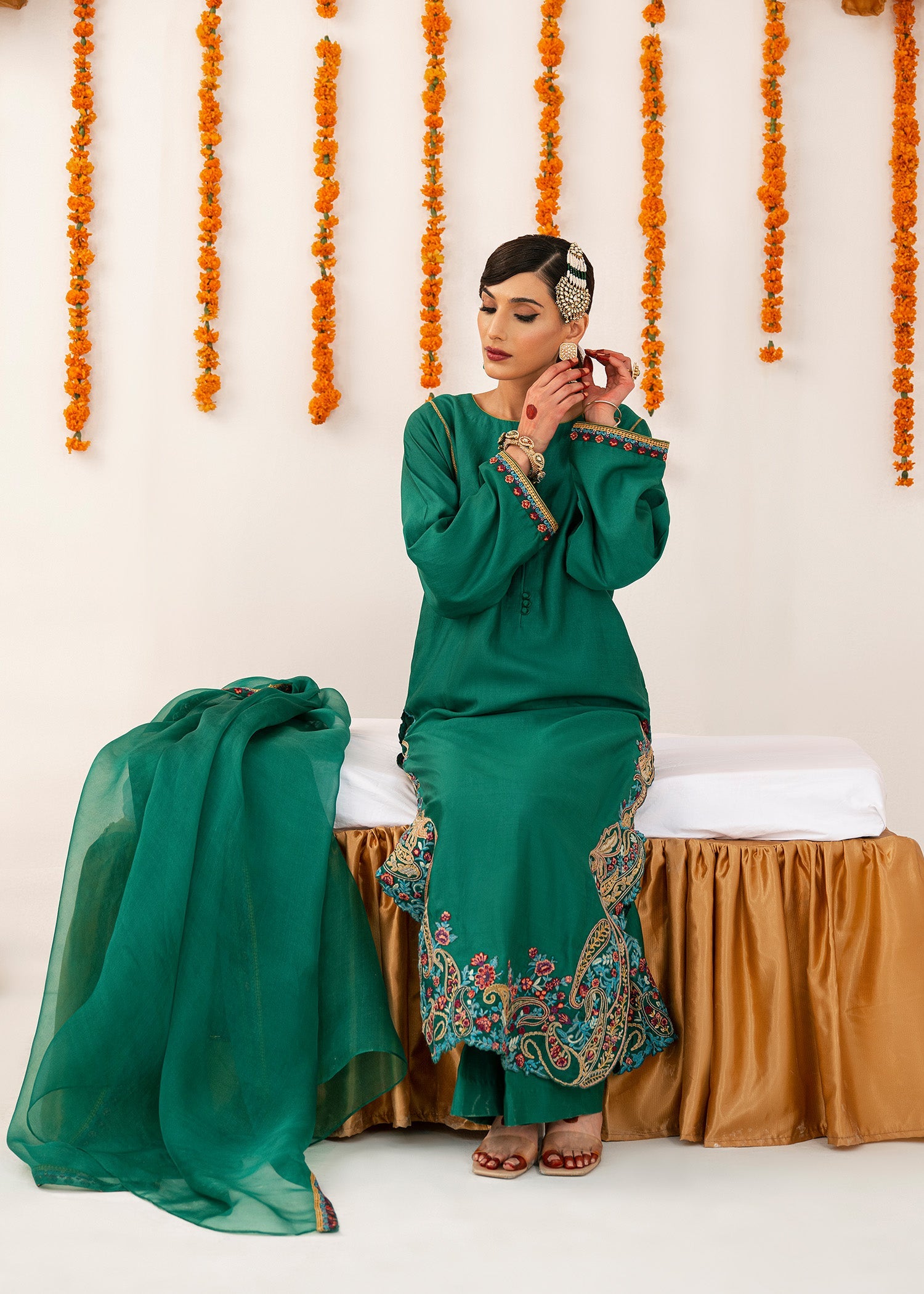 Emerald Green Embroidered Thai Silk Kurta Set (3-Piece) - Image 5