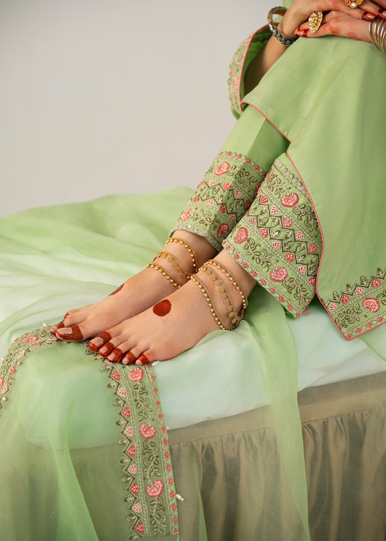 Pakistani Pistachio Thread Embroidered Thai Silk Kurta Set (3-Piece) - Image 5