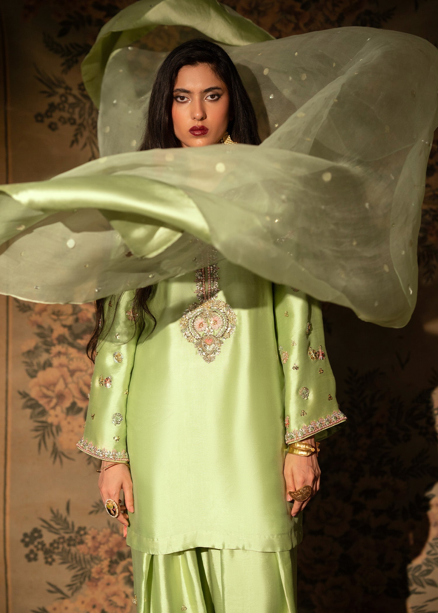 Pakistani Green Hand Embellished Tissue Silk Kurta Set (3-Piece) - Image 12