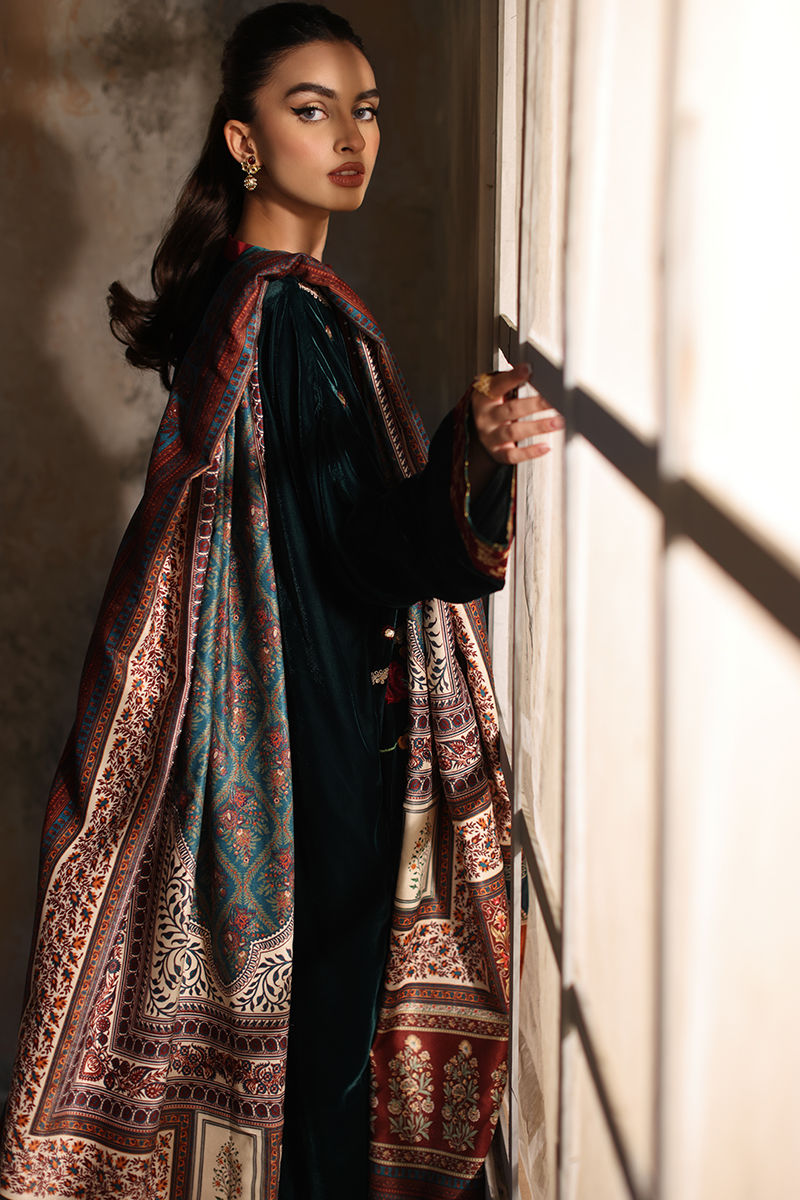 Pakistani Bottle Green Embroidered Velvet Salwar Kameez (3-Piece) - Image 4