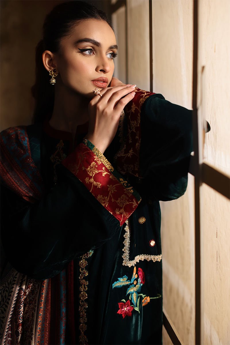 Pakistani Bottle Green Embroidered Velvet Salwar Kameez (3-Piece) - Image 5