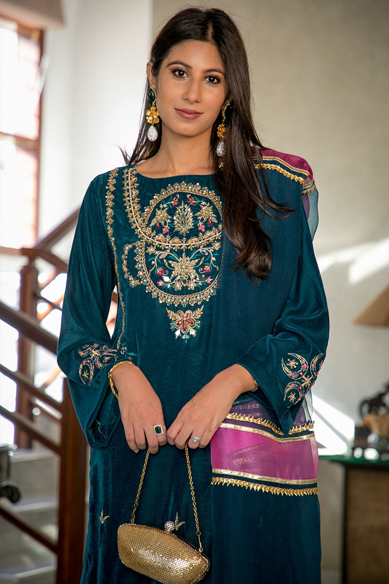 Deep Green Embroidered Velvet Salwar Kameez (3-Piece) - Image 2