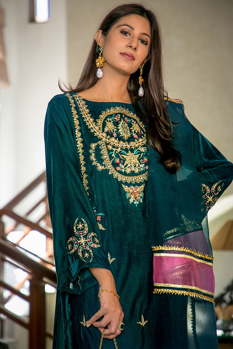 Deep Green Embroidered Velvet Salwar Kameez (3-Piece) - Image 4