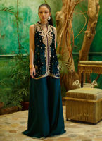 Pakistani Deep Emerald Embellished Velvet Salwar Kameez (2-Piece) - Image 2