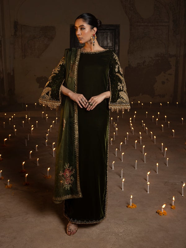 Pakistani Mehndi Green Embellished Velvet Salwar Kameez (3-Piece) - Image 3
