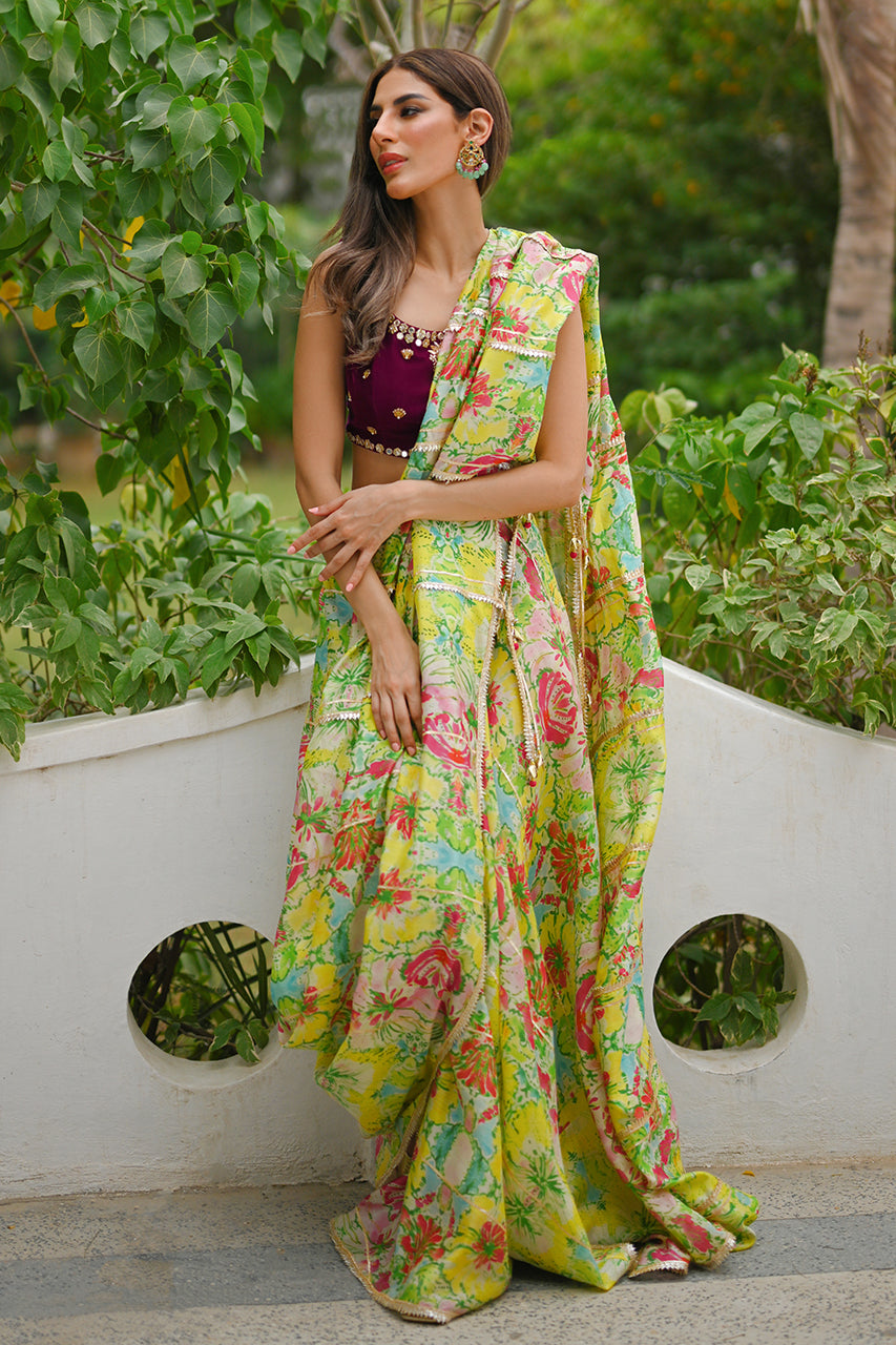 Mint Green Floral Khaddi Silk Saree (2-Piece) - Image 2