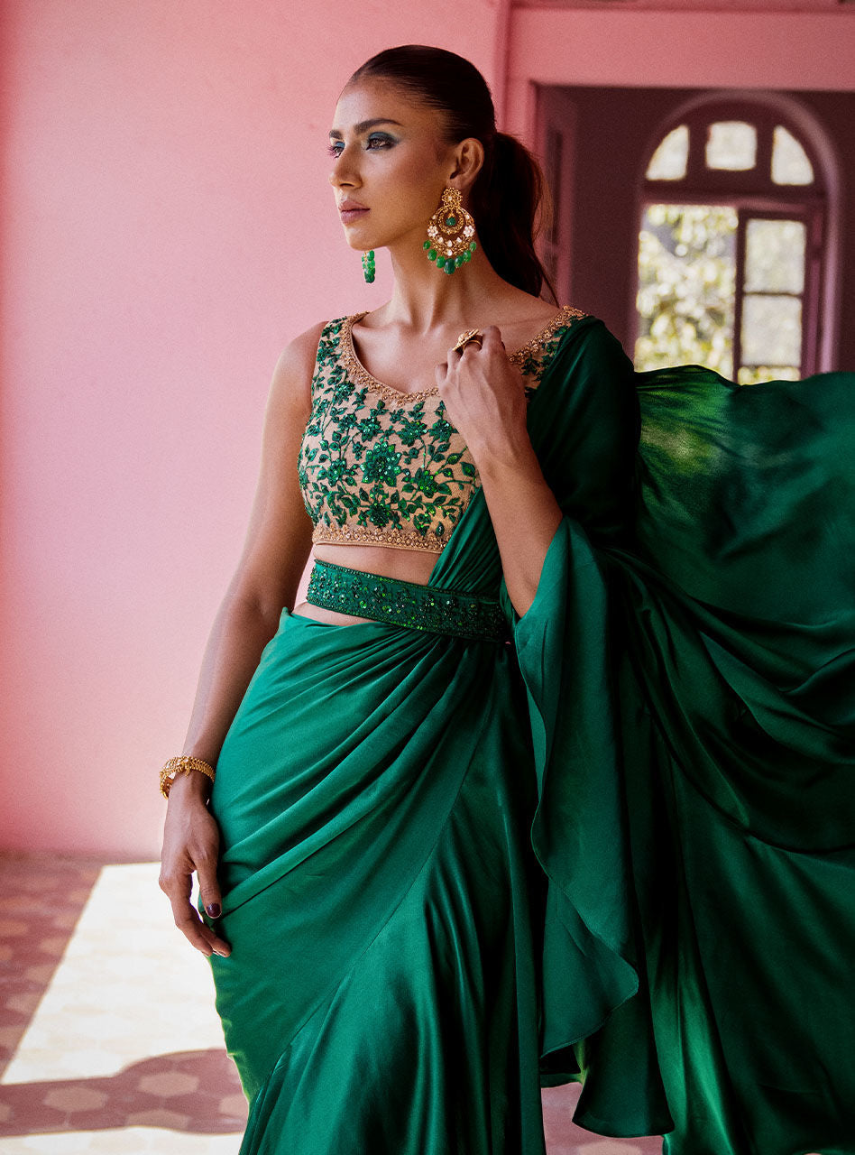 Emerald Green Embroidered Silk Ombre Saree (2-Piece) - Image 8