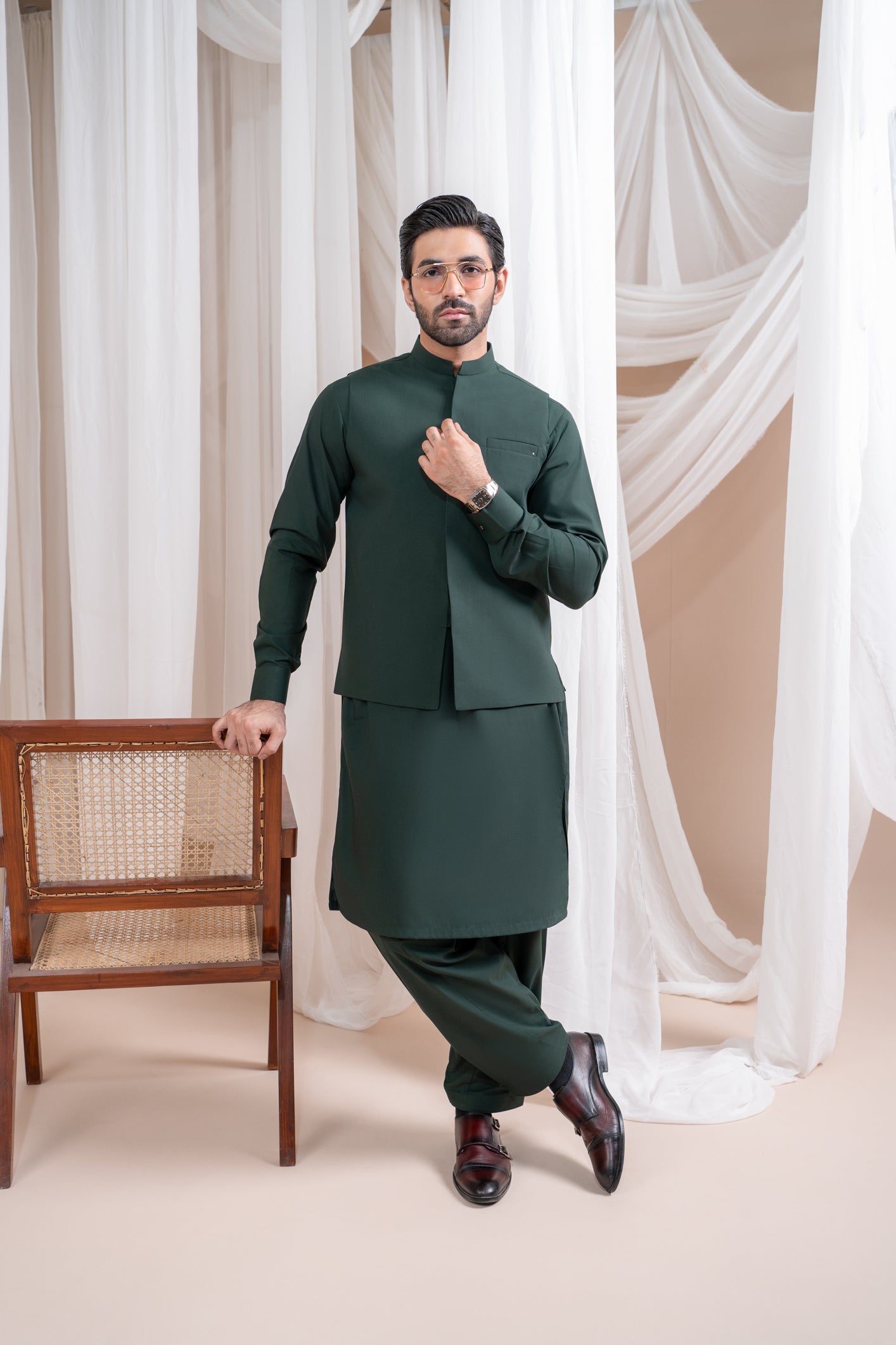 Bottle Green Luxury Blended Waistcoat Kurta (3-Piece) - Image 3