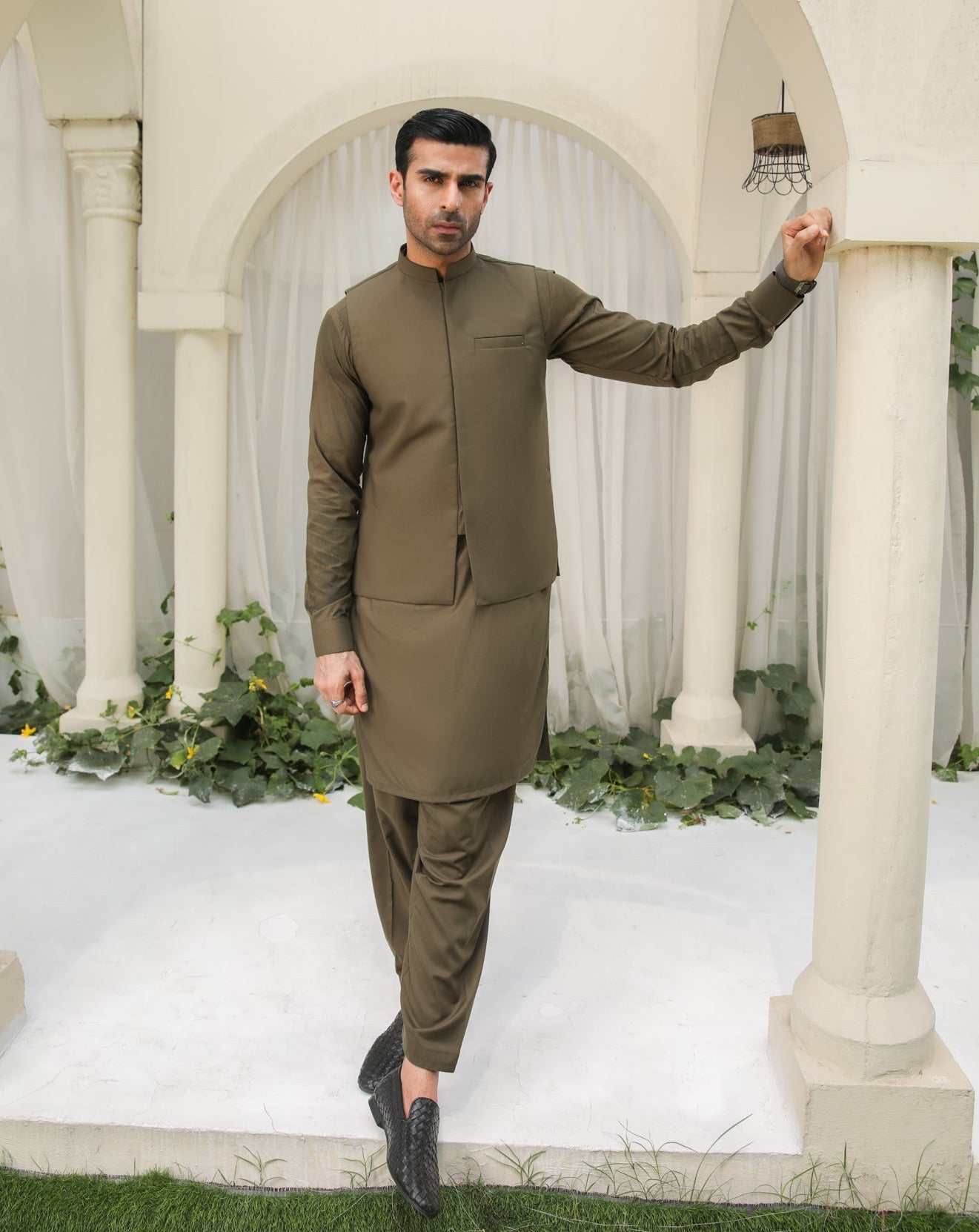 Olive Green Blended Waistcoat Kurta Set (3-Piece) - Image 1