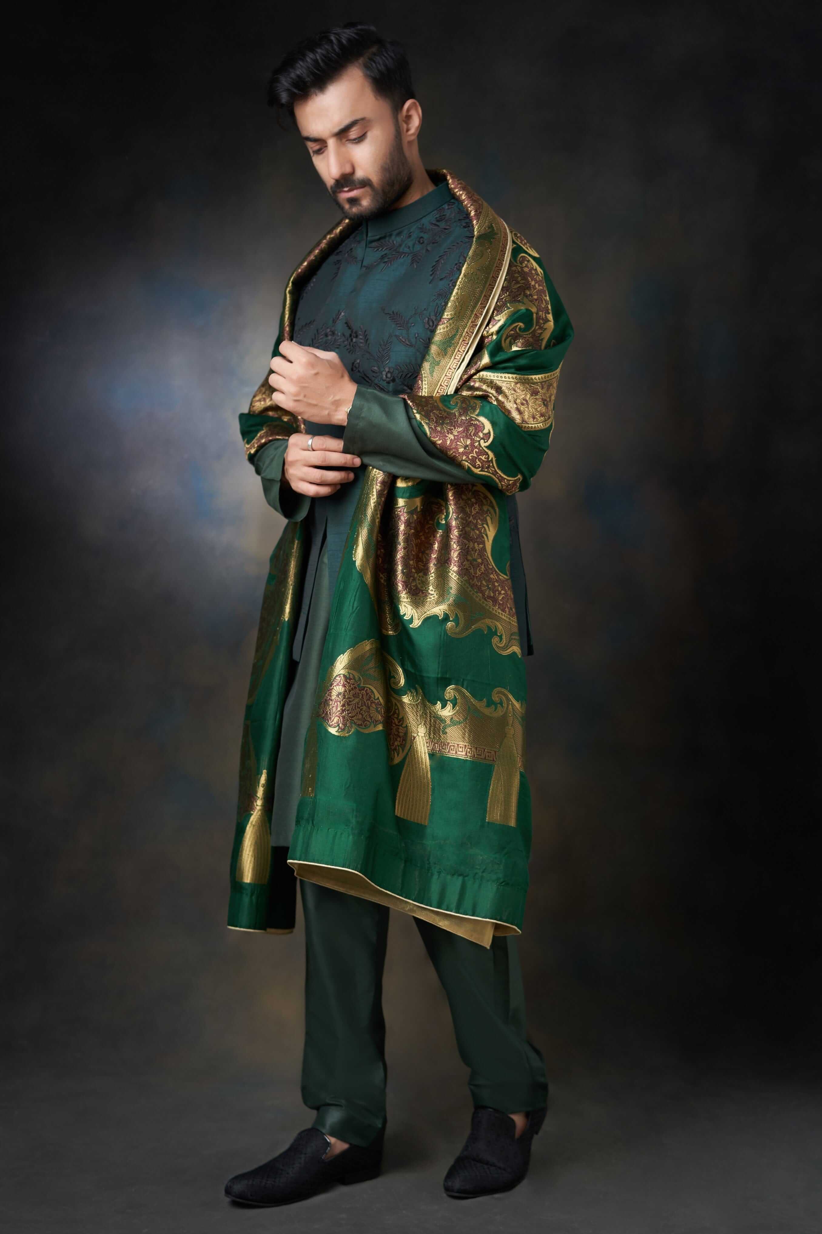 Emerald Green Embroidered Cotton Waistcoat Kurta (3-Piece) - Image 1