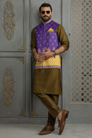 Mehndi Green Embroidered Cotton Silk Waistcoat Kurta (3-Piece) - Image 4