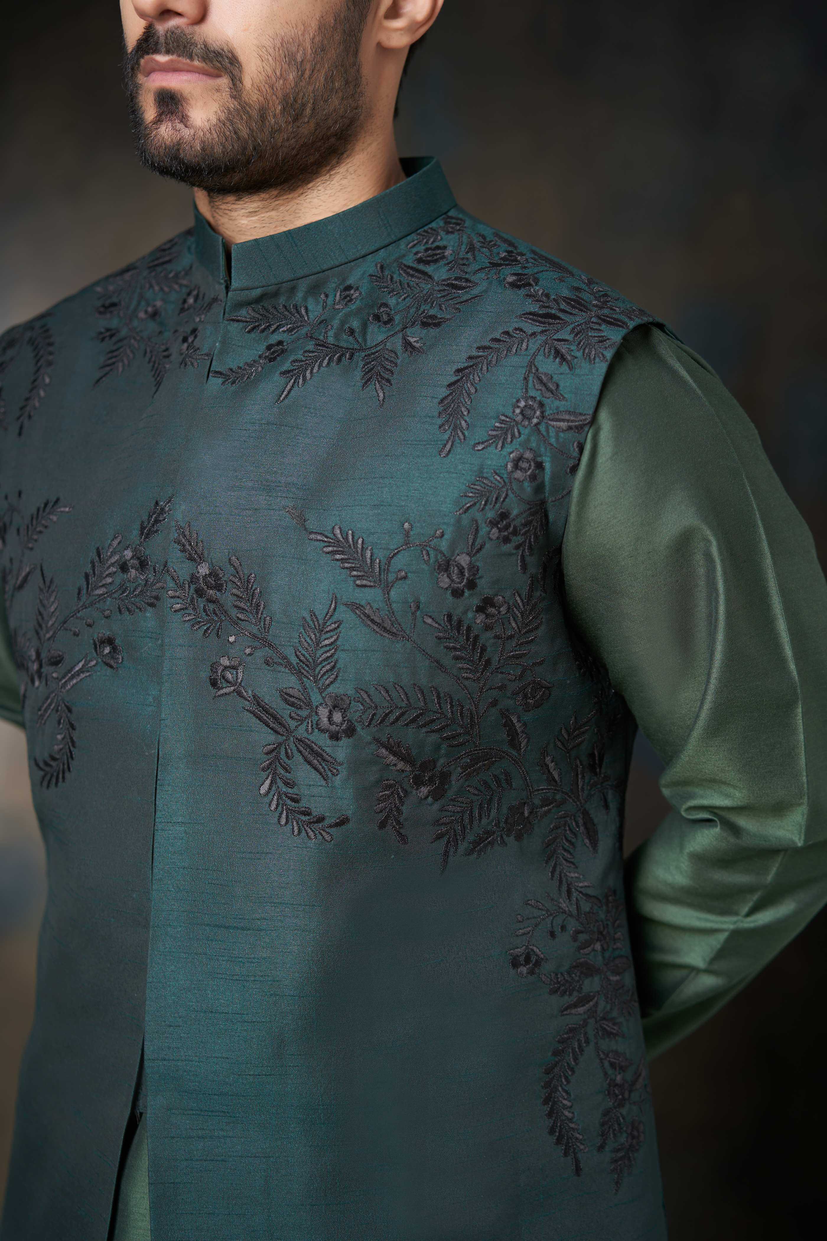Emerald Green Embroidered Cotton Waistcoat Kurta (3-Piece) - Image 3