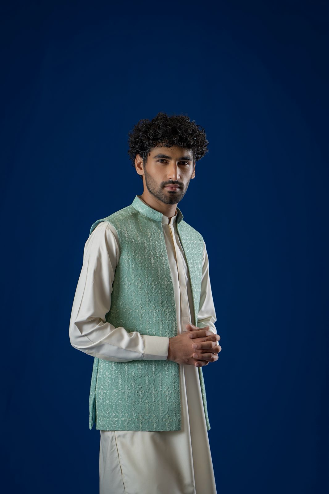 Light Green Embroidered Waistcoat Kurta Set (3-Piece) - Image 3