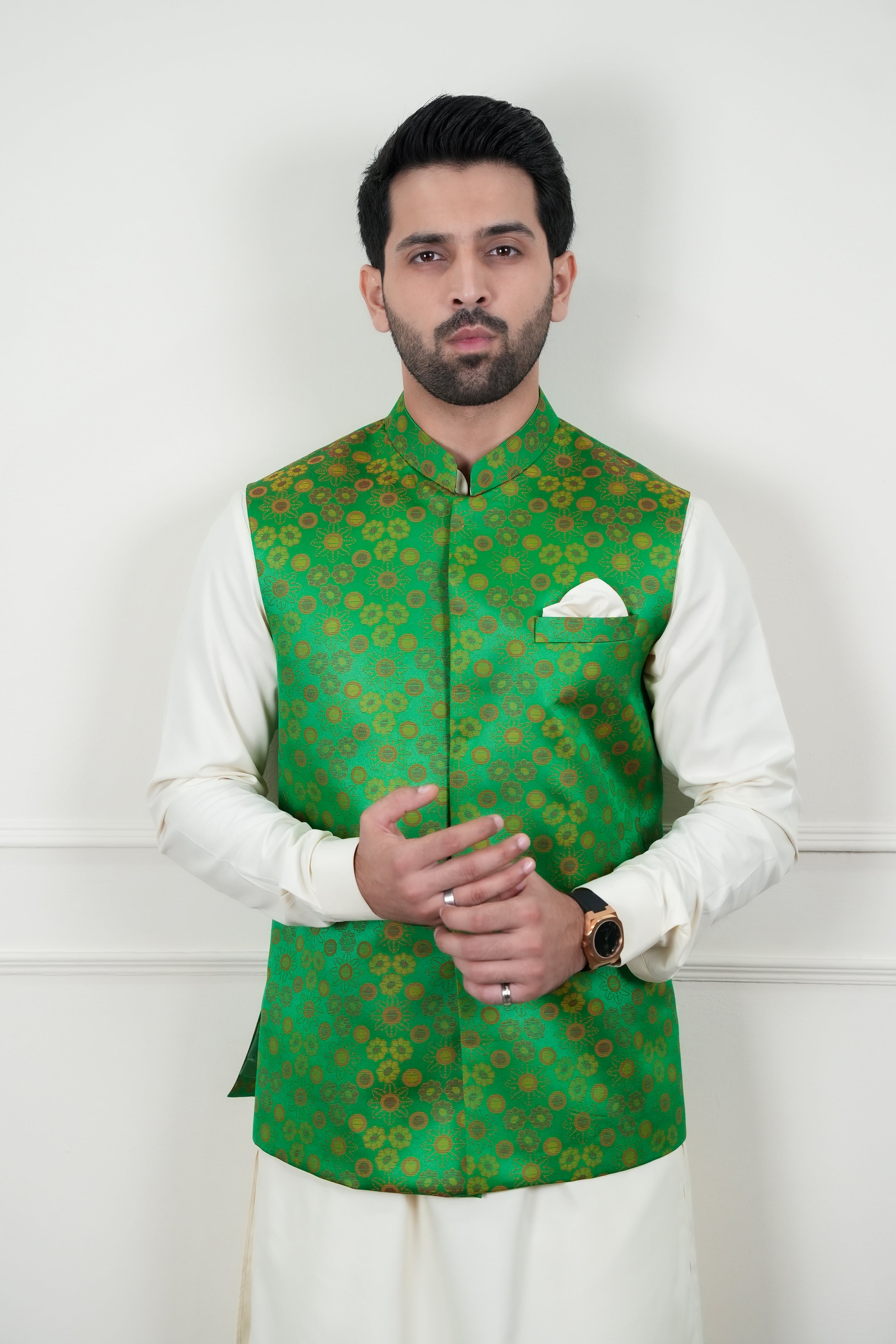Green Woven Self-Jamawar Waistcoat Kurta (3-Piece) - Image 4