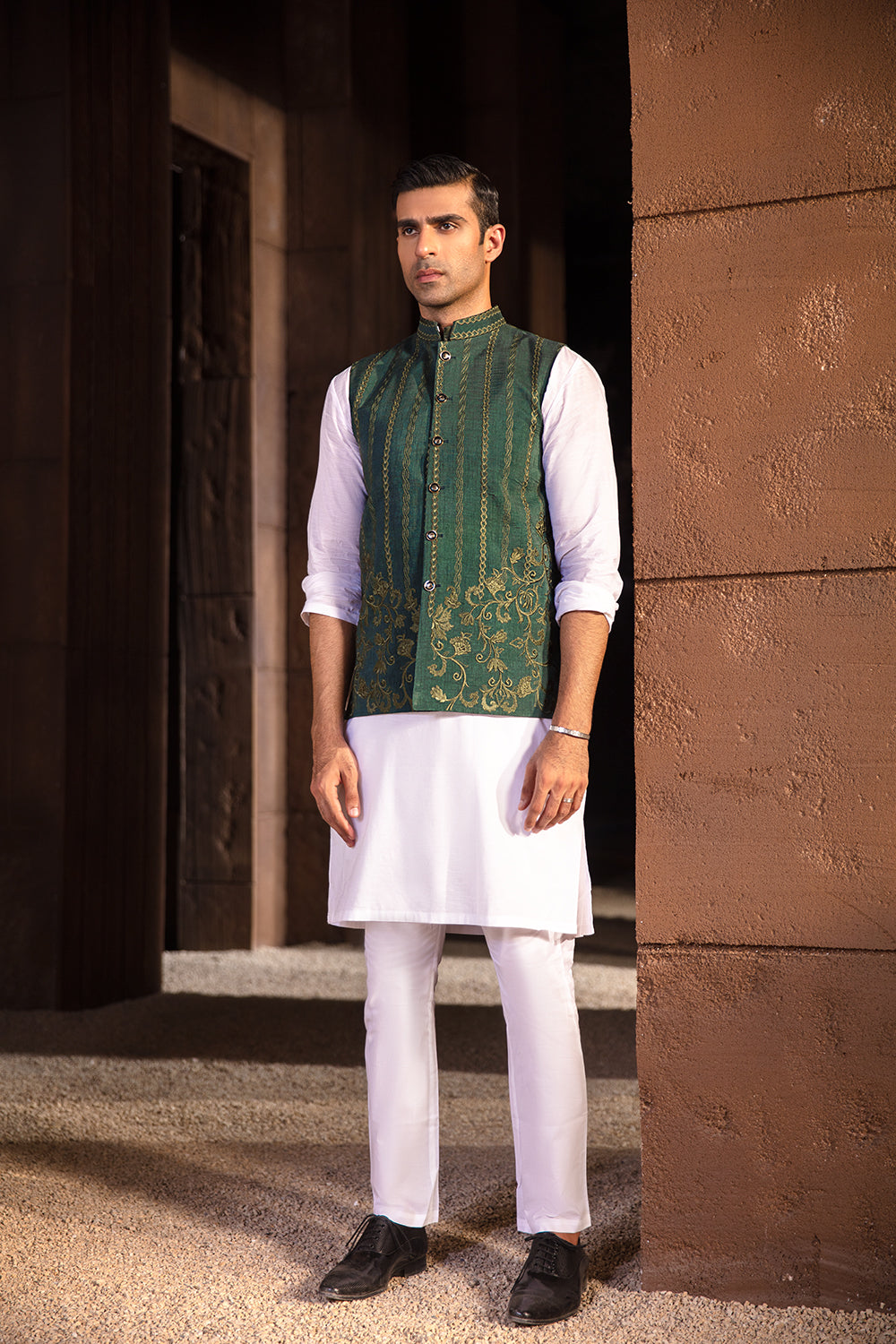 Emerald Green Embroidered Silk-Blend Waistcoat Kurta (3-Piece) - Image 1