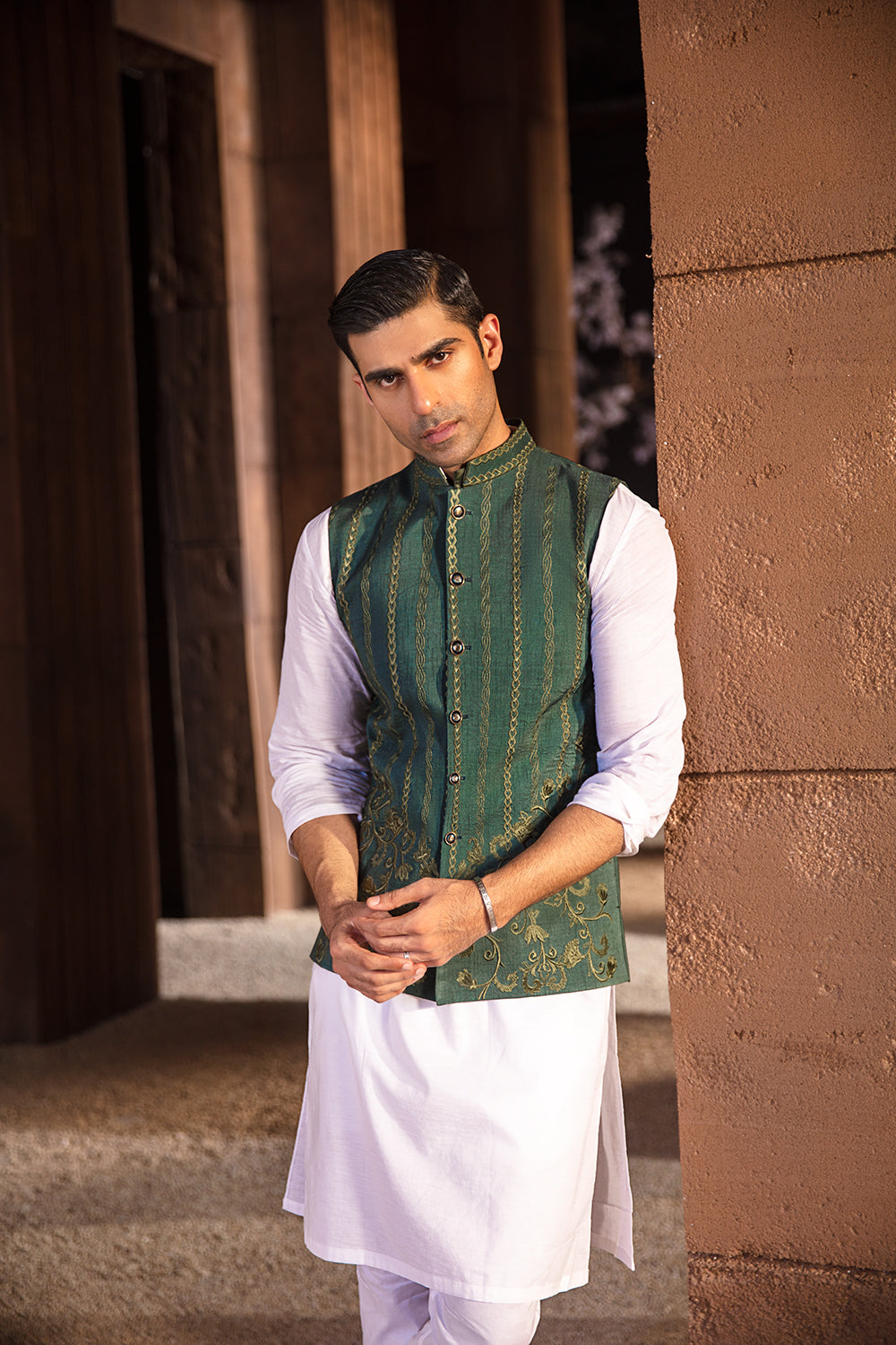 Emerald Green Embroidered Silk-Blend Waistcoat Kurta (3-Piece) - Image 2