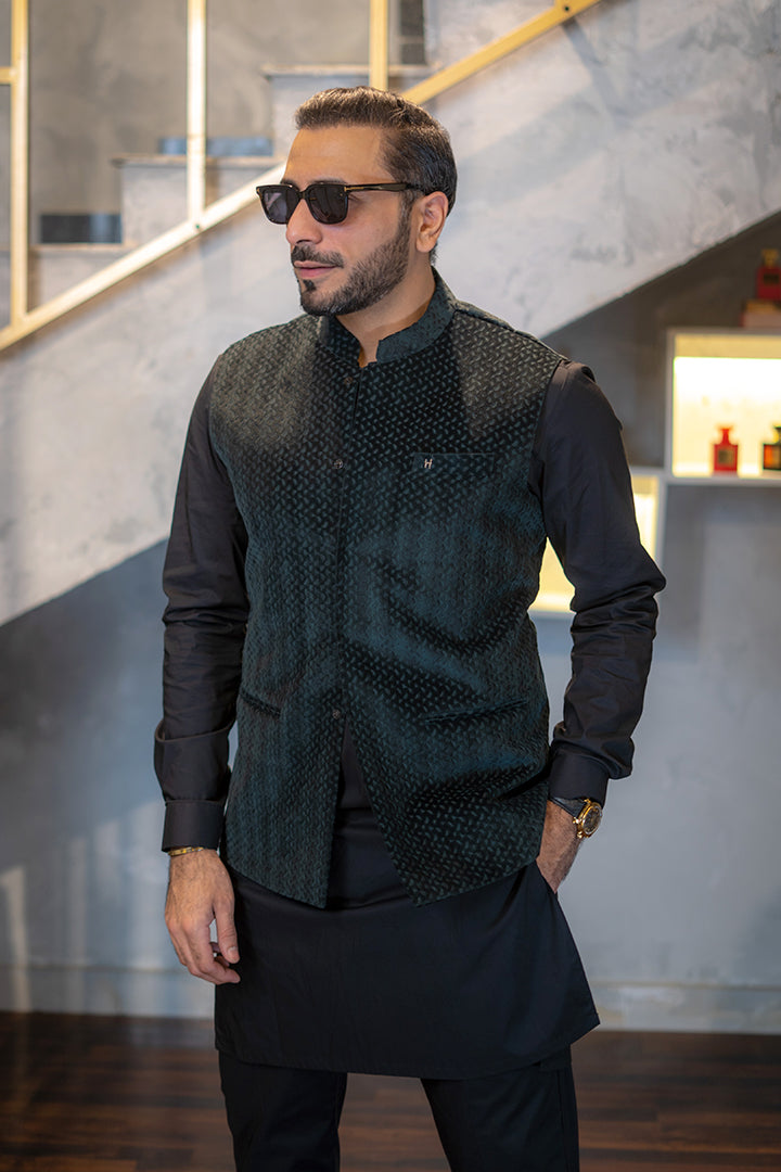 Deep Green Self-Embossed Velvet Waistcoat (3-Piece) - Image 3