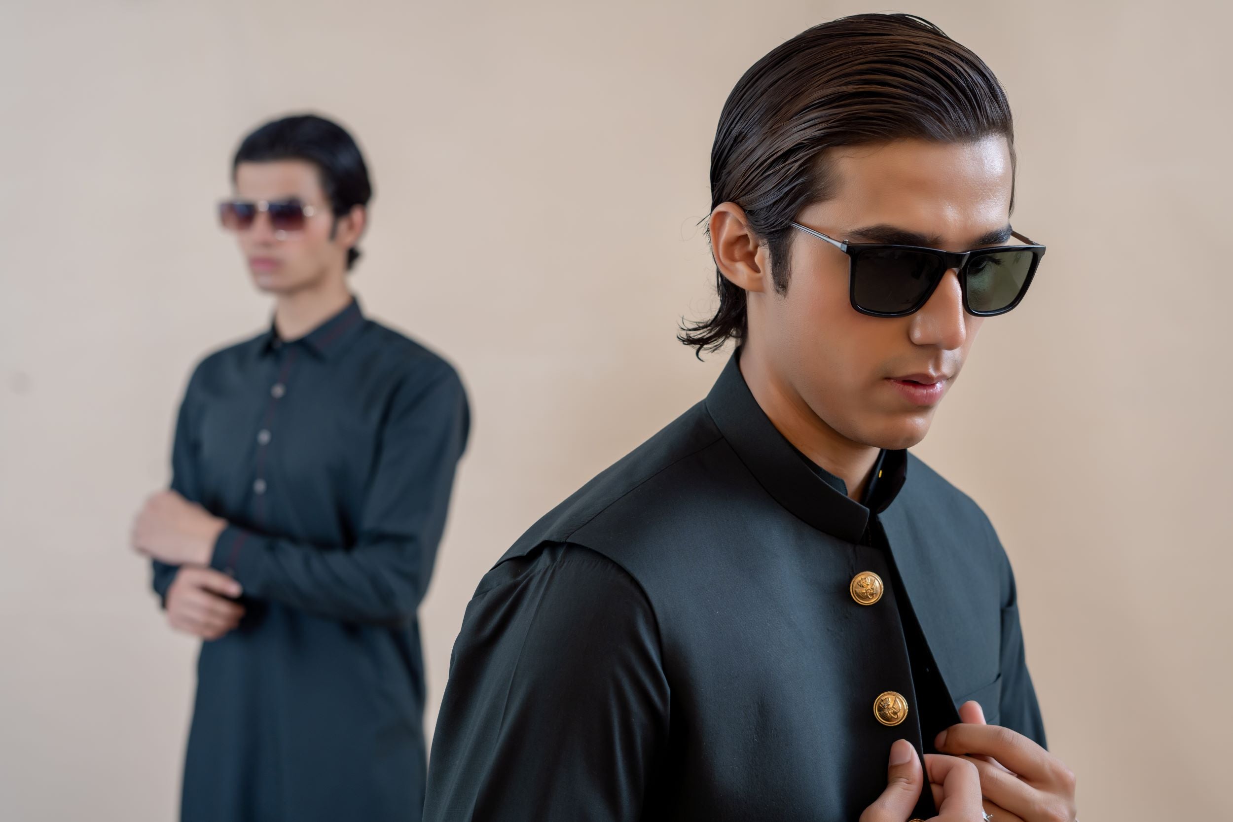 Deep Green Wash-and-Wear Waistcoat Kurta (3-Piece) - Image 4