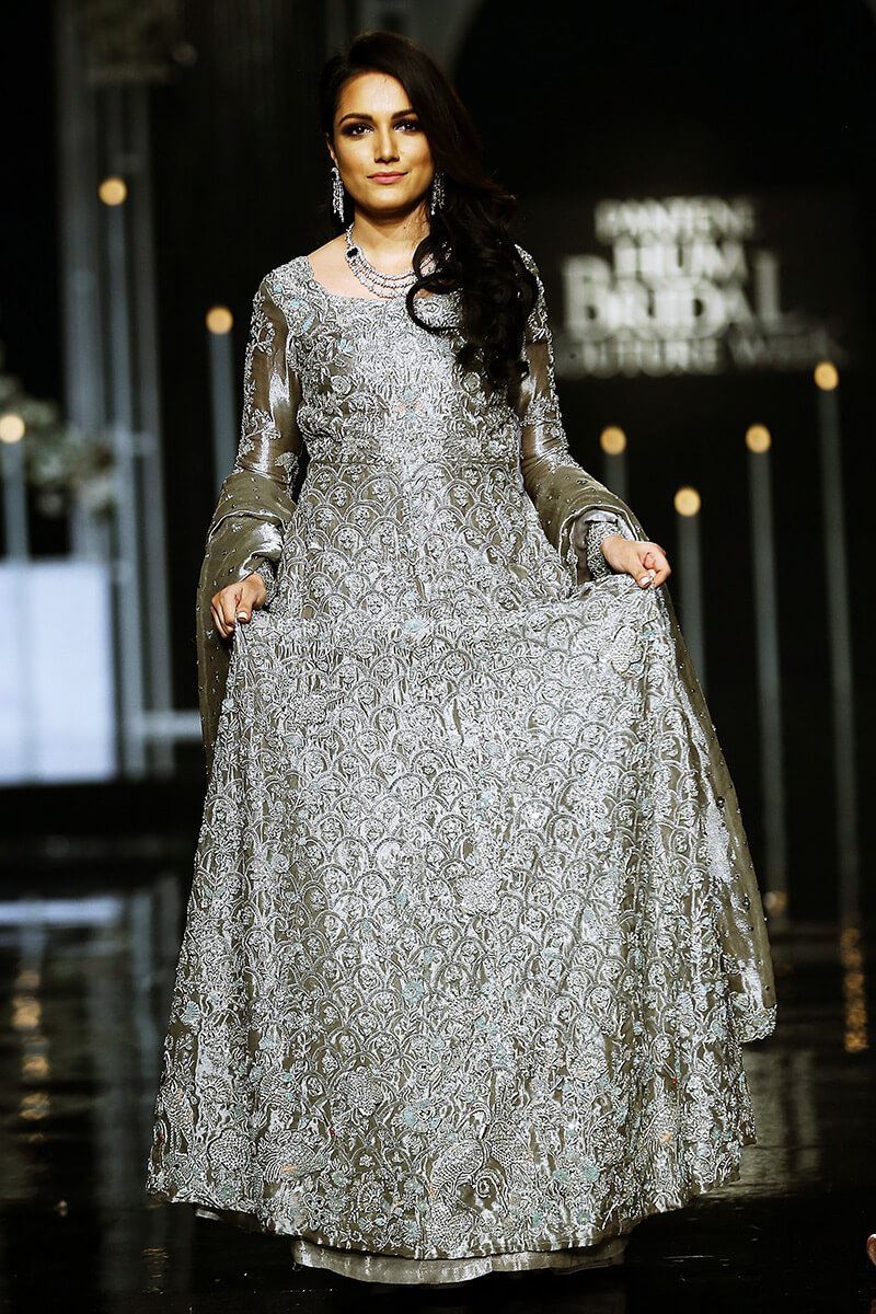 Pakistani Steel Grey Embellished Organza Satin Bridal Gown (2-Piece) - Image 2