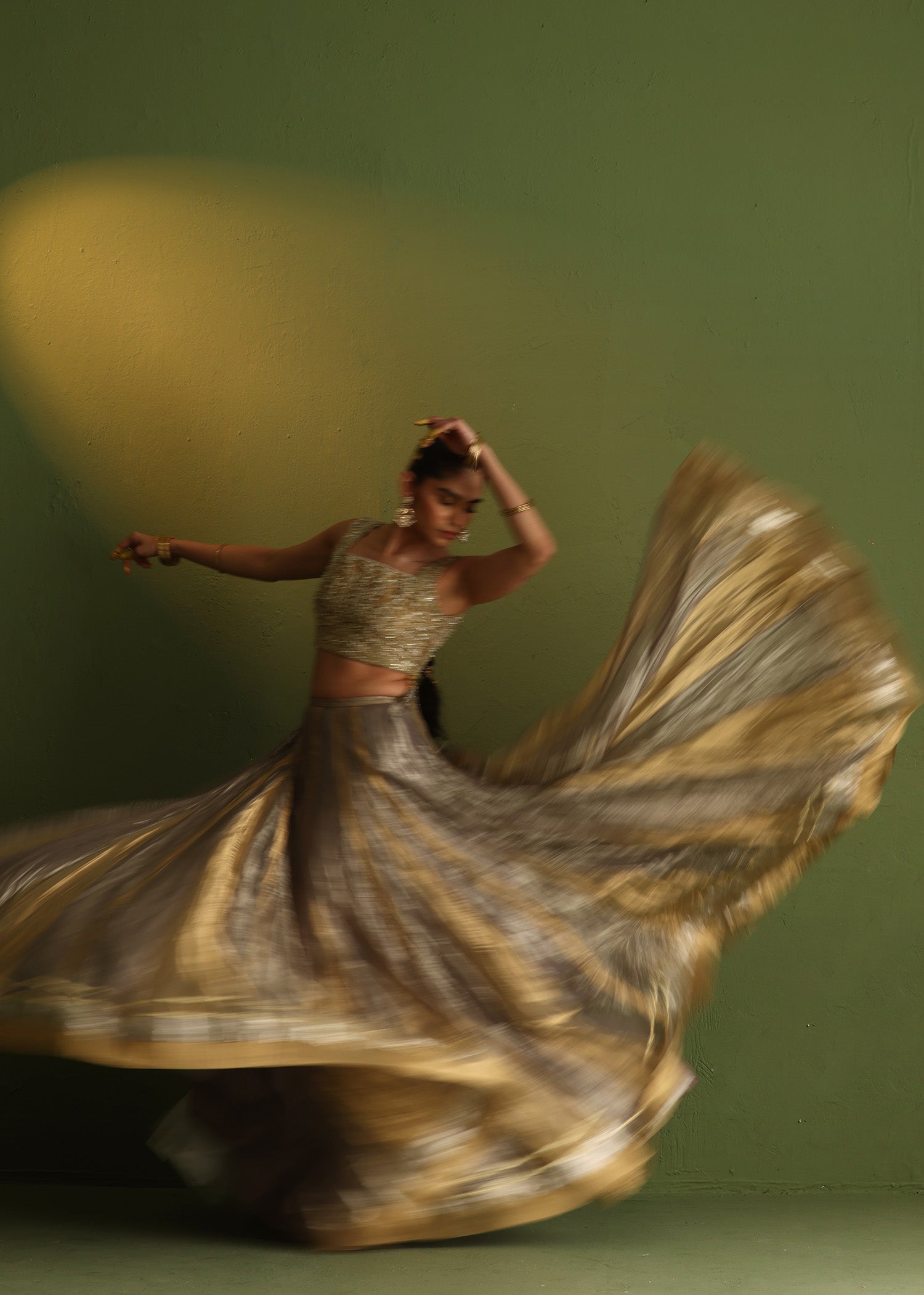 Pakistani Charcoal Grey Embellished Lama Lehenga (3-Piece) - Image 11