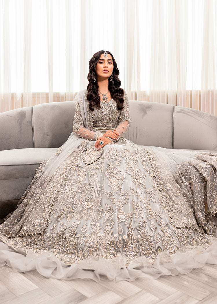 Indian Cloudy Grey Crystal Embroidered Net Lehnga Choli (3-Piece) - Image 4