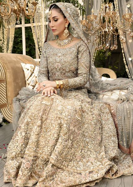 Pakistani Grey Embellished Net Bridal Lehenga Set (3-Piece) - Image 8